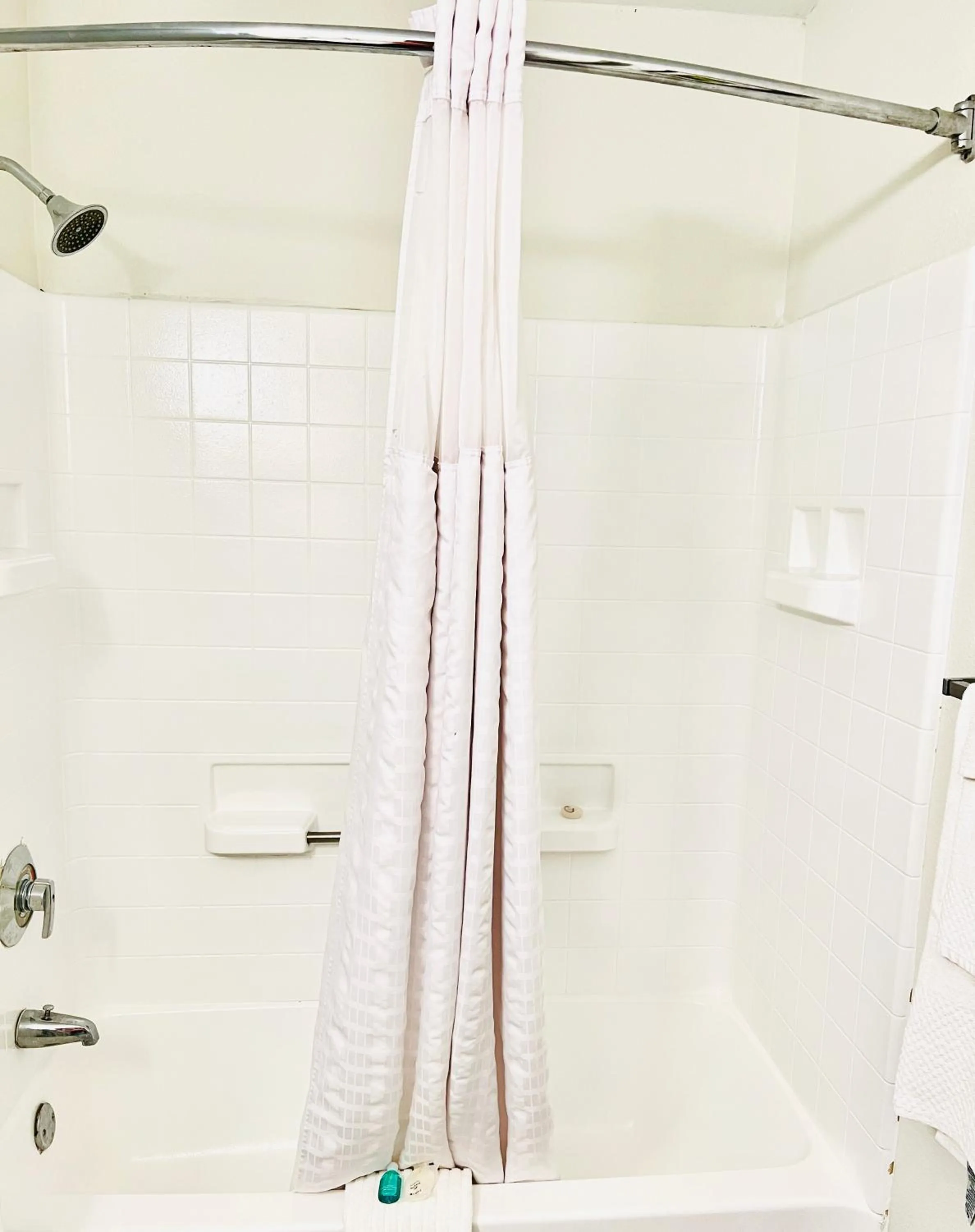 Shower in MainStay Suites Little Rock West Near Medical Centers