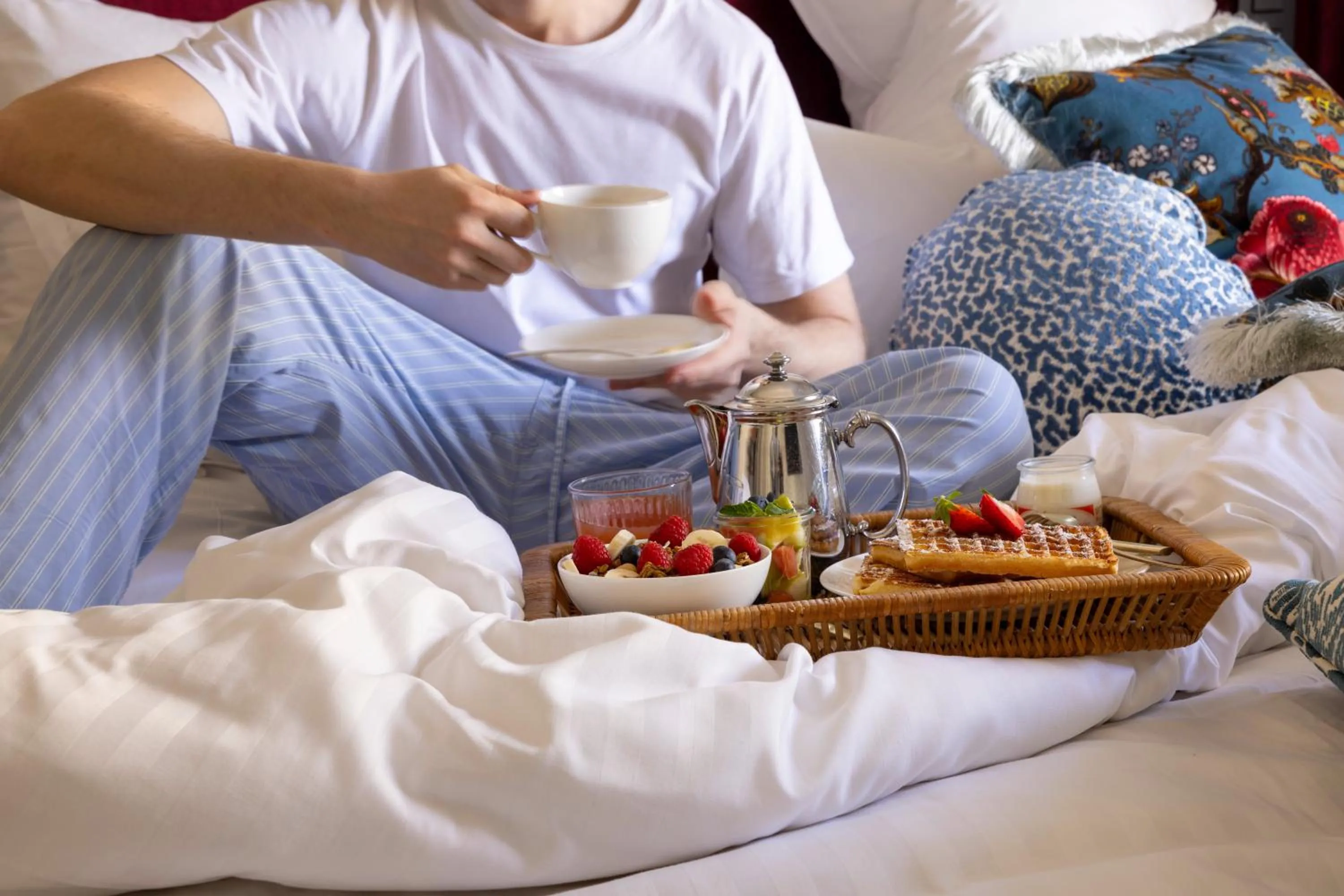 Breakfast, Bed in Hôtel Le Lavoisier & Spa