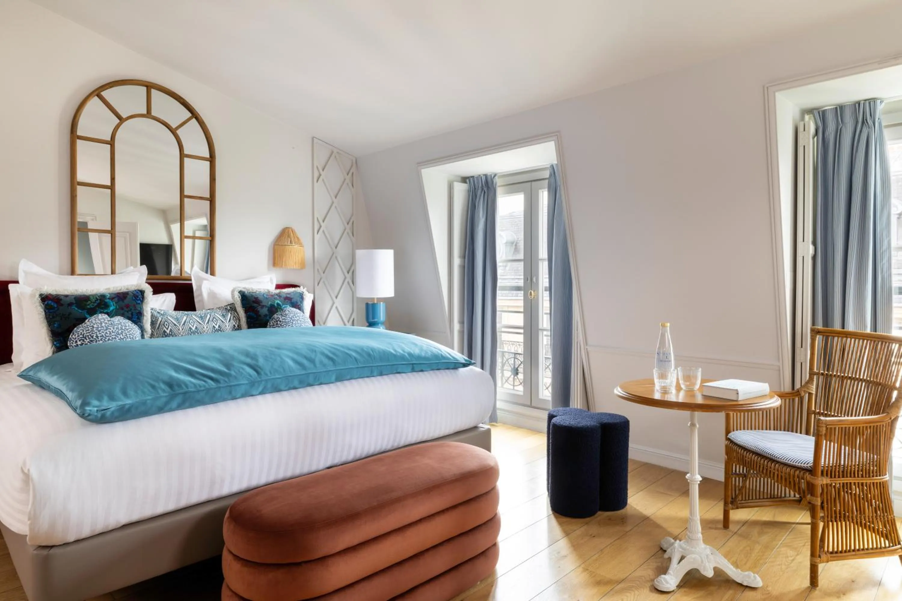 Bedroom, Bed in Hôtel Le Lavoisier & Spa