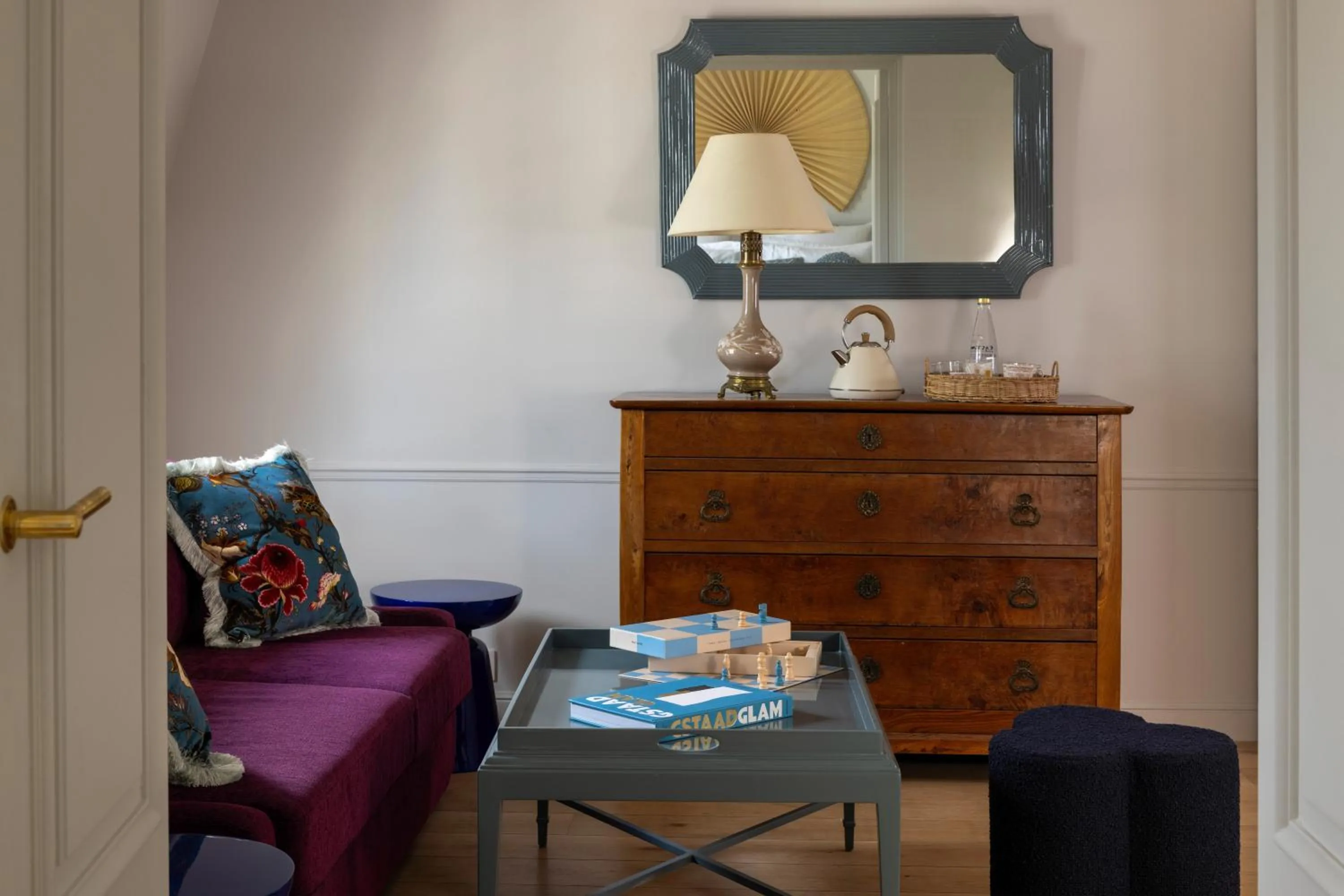 Living room in Hôtel Le Lavoisier & Spa