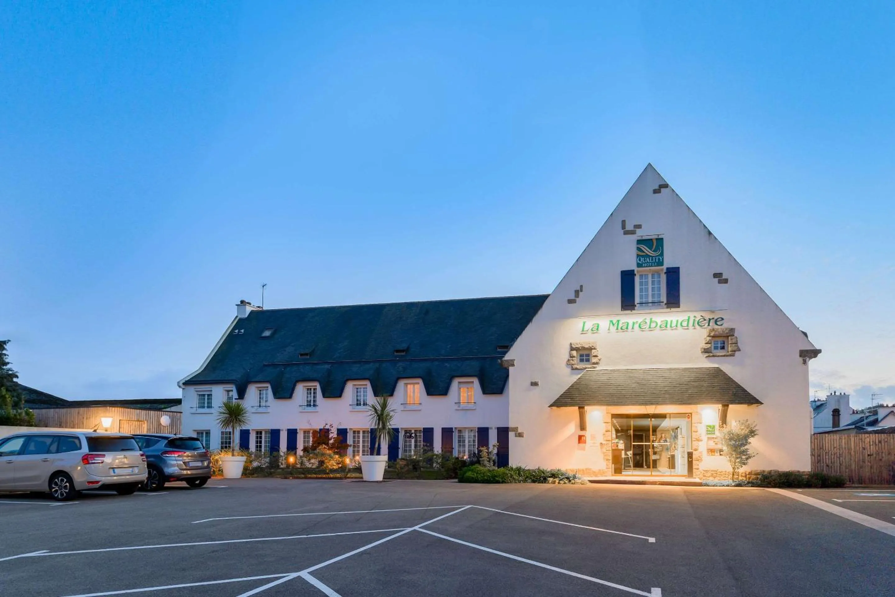 Property building in Quality Hotel La Marebaudière Vannes Centre