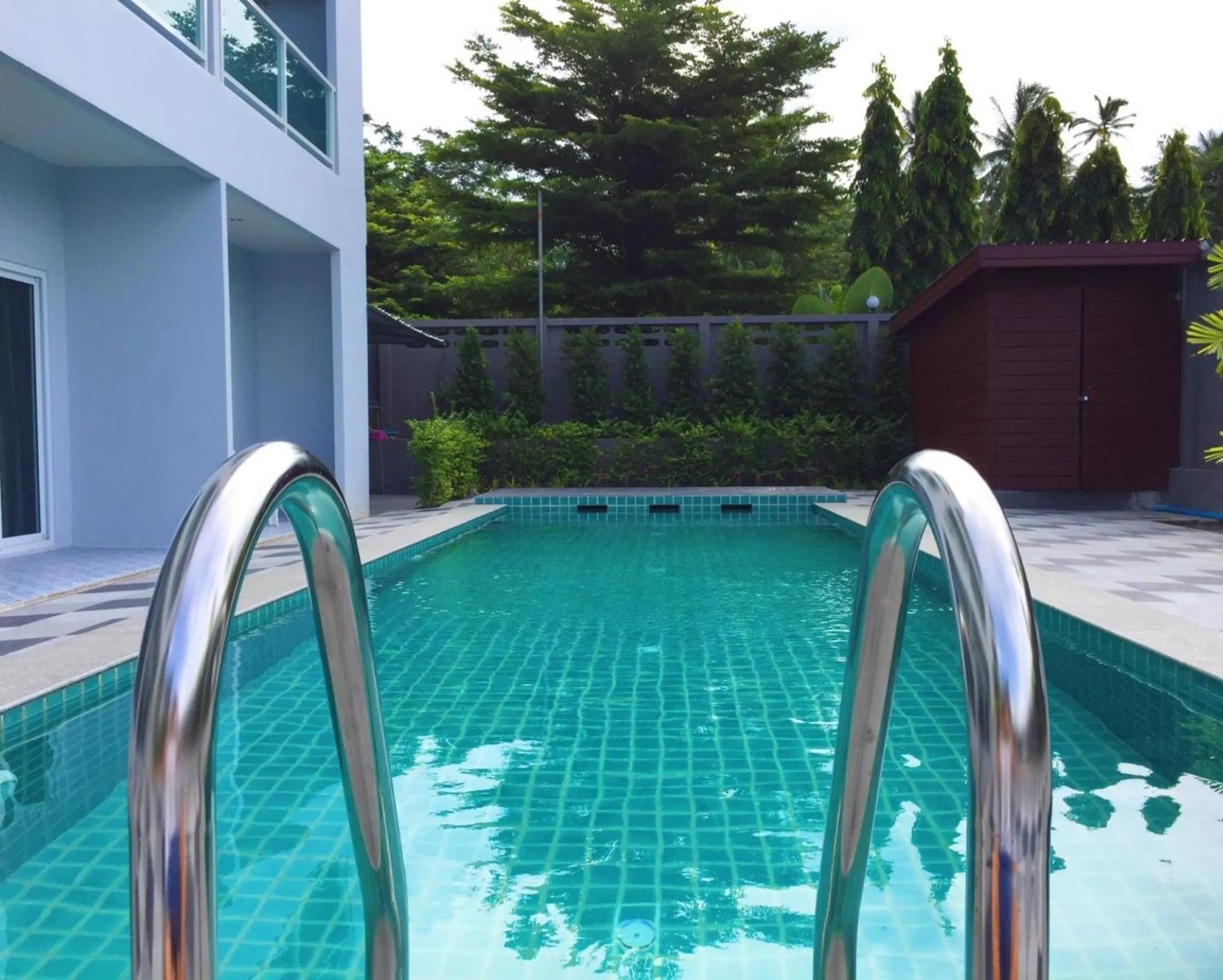 Swimming pool in Big Buddha Hillside Hotel