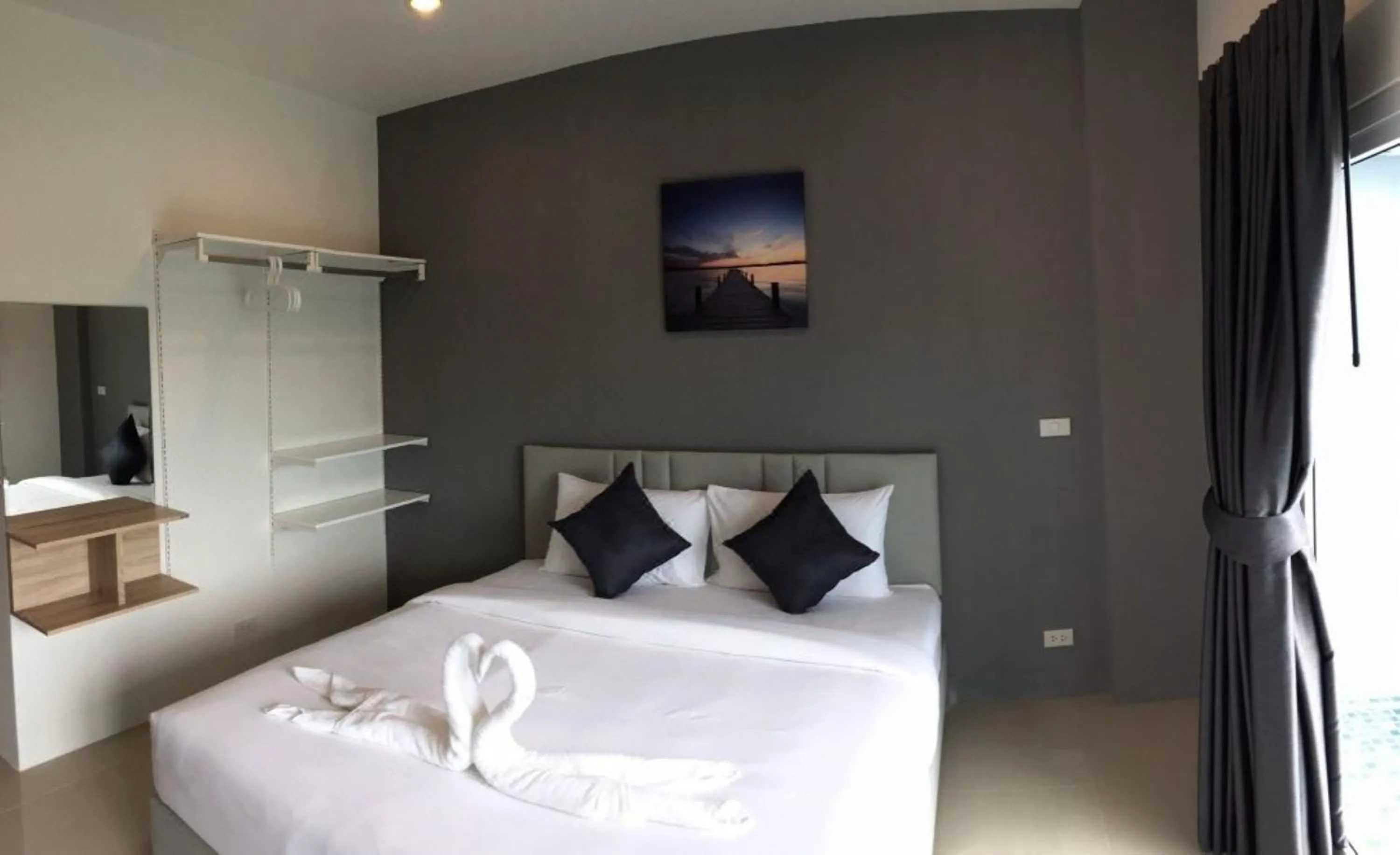 Bedroom, Bed in Big Buddha Hillside Hotel