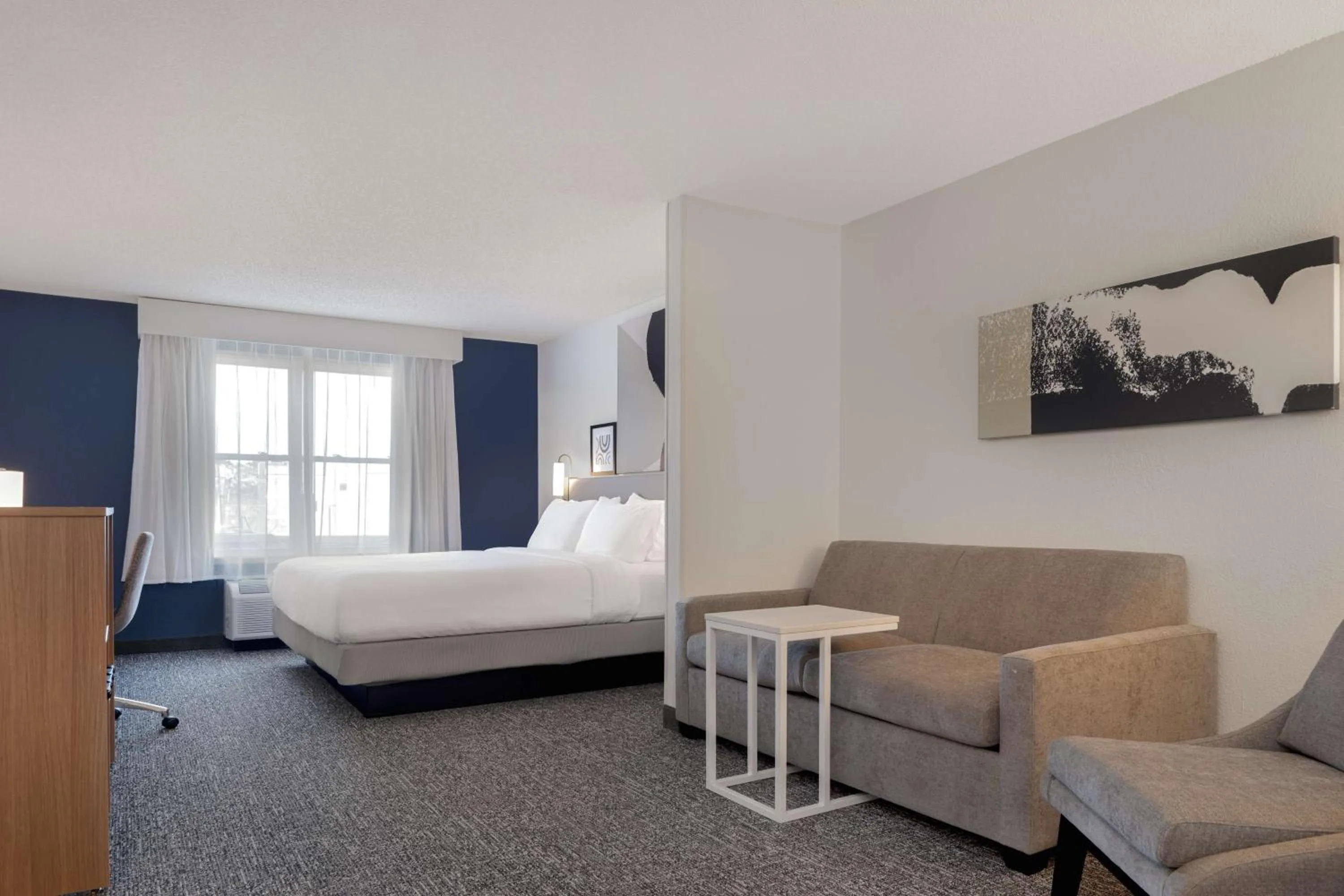 Bed in Spark by Hilton Summerville