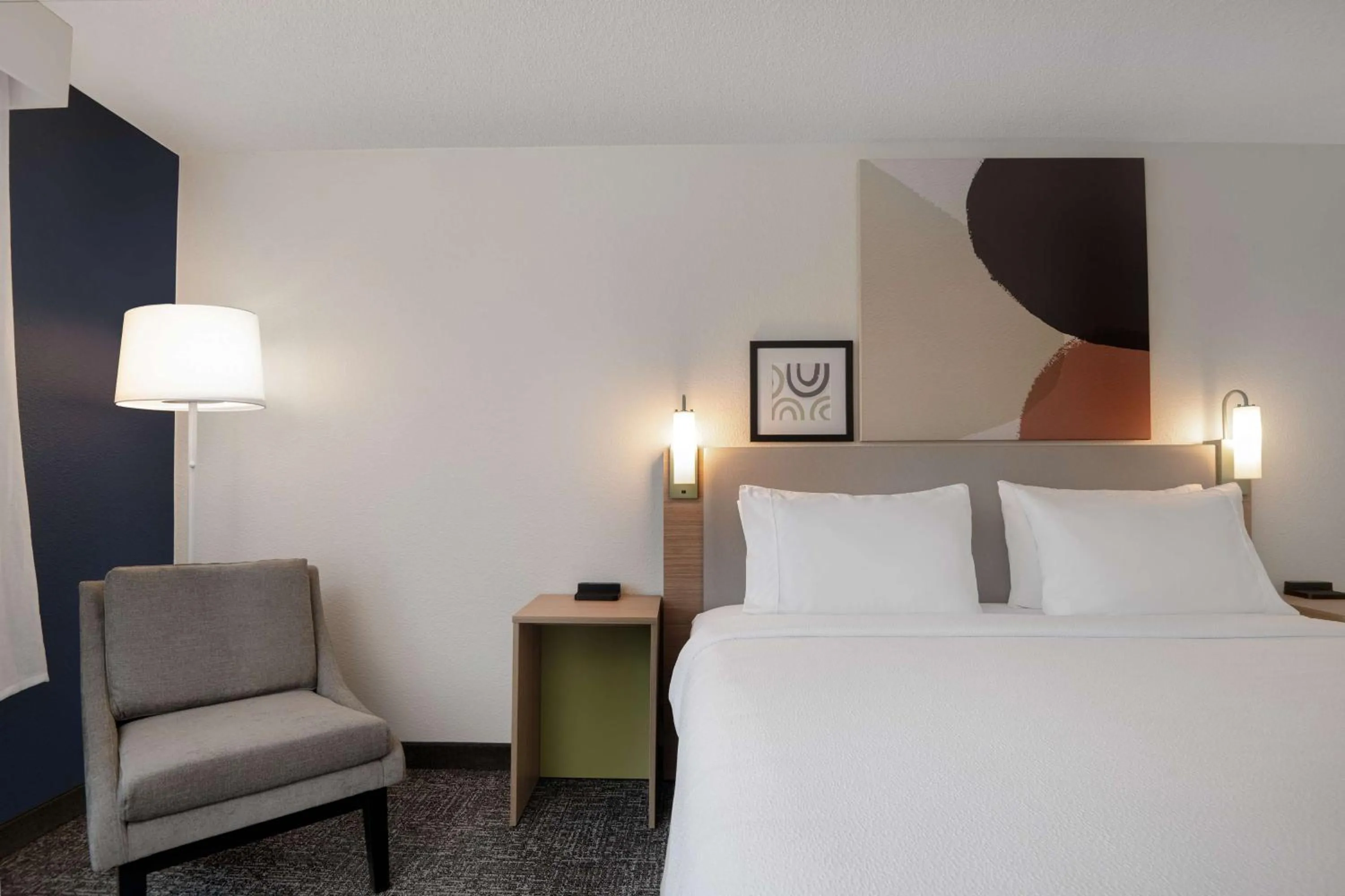 Bed in Spark by Hilton Summerville