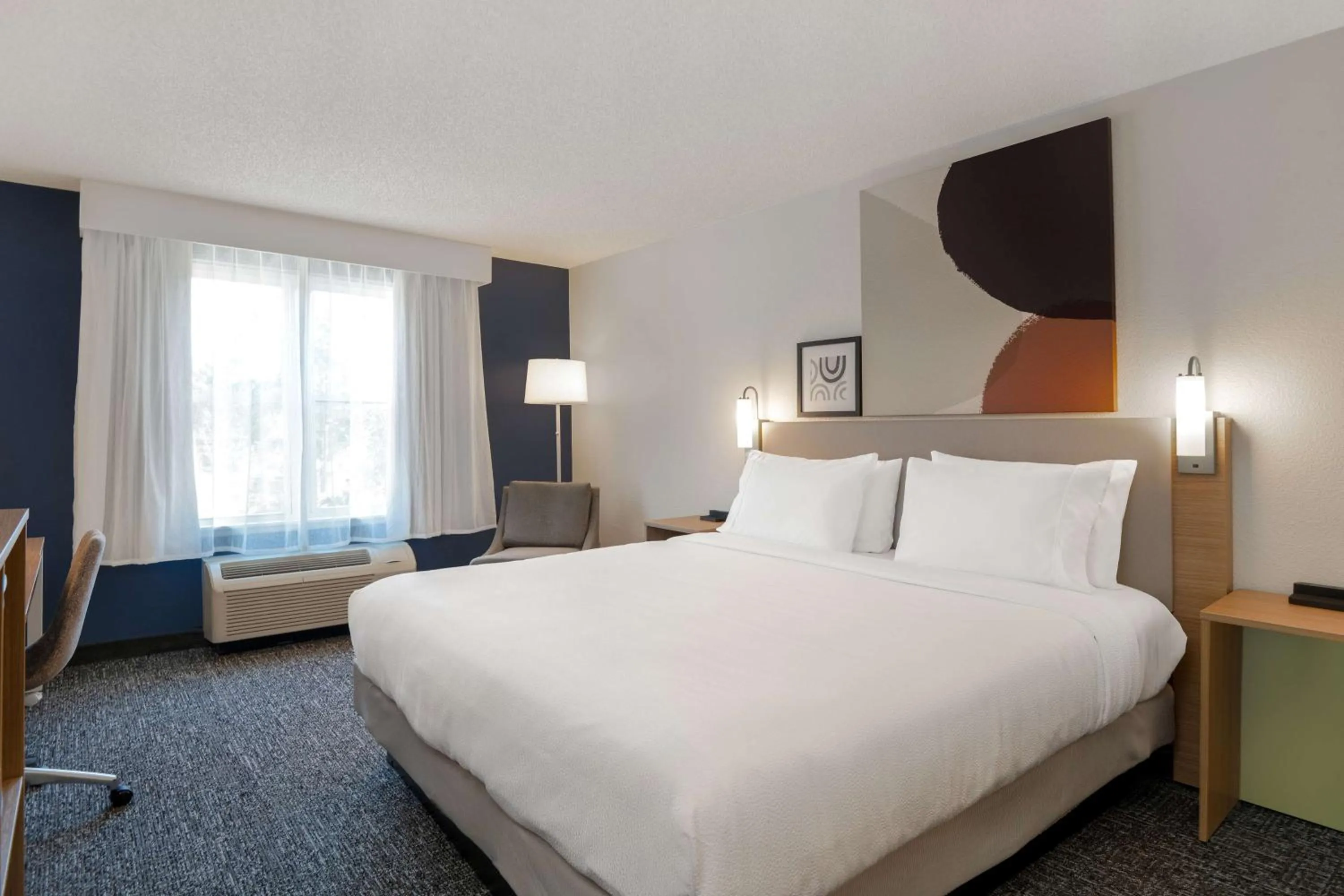 Bed in Spark by Hilton Summerville