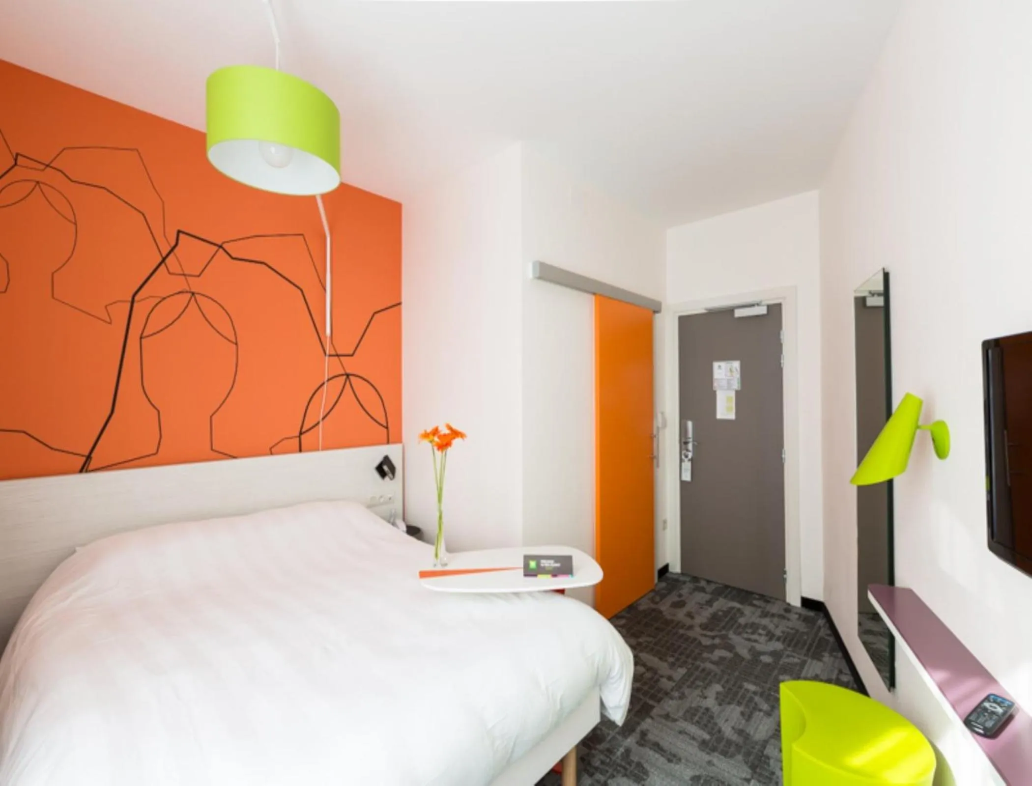 Photo of the whole room, Bed in ibis Styles Strasbourg Centre Petite France