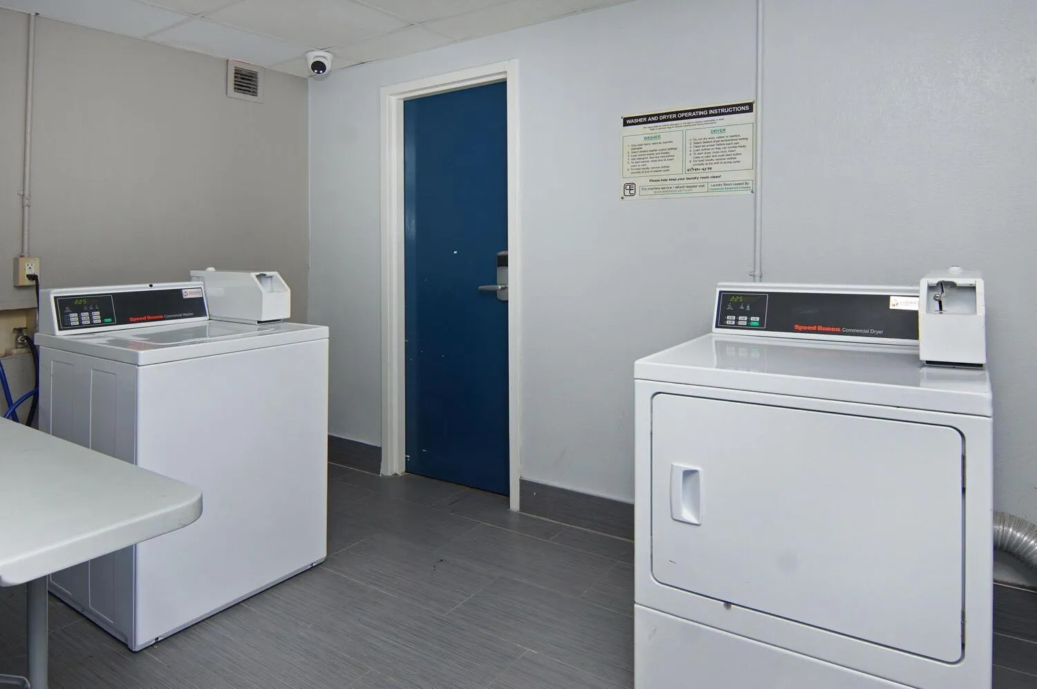 washing machine in Motel 6-Fort Worth, TX - Downtown East