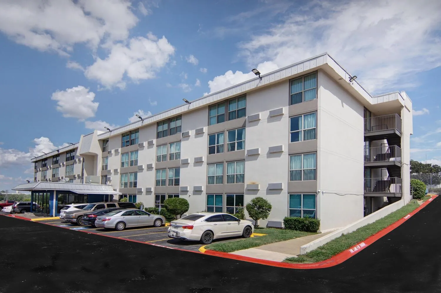 Property building in Motel 6-Fort Worth, TX - Downtown East