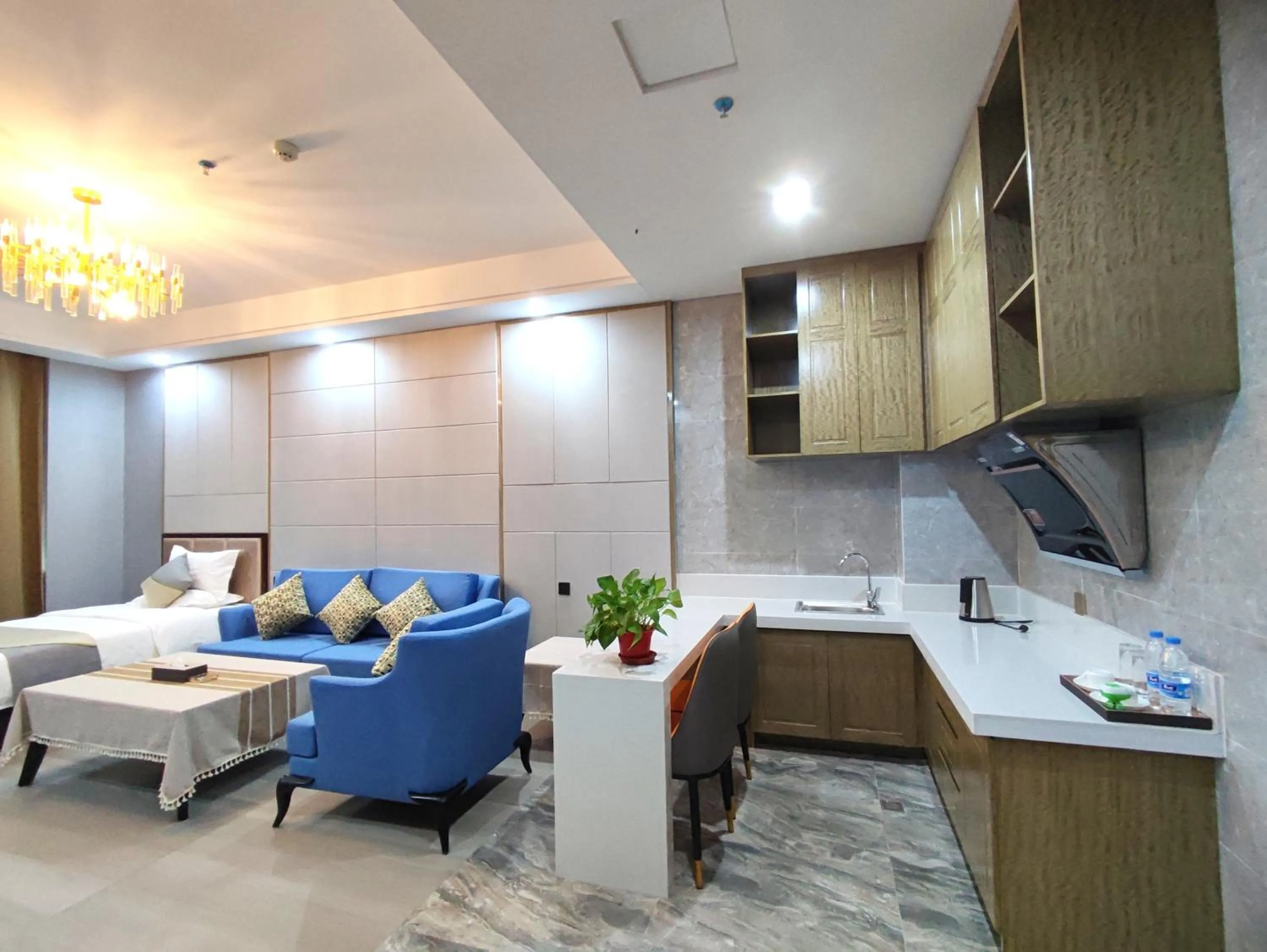 Kitchen or kitchenette in Zhangye KAI RUI Hotel