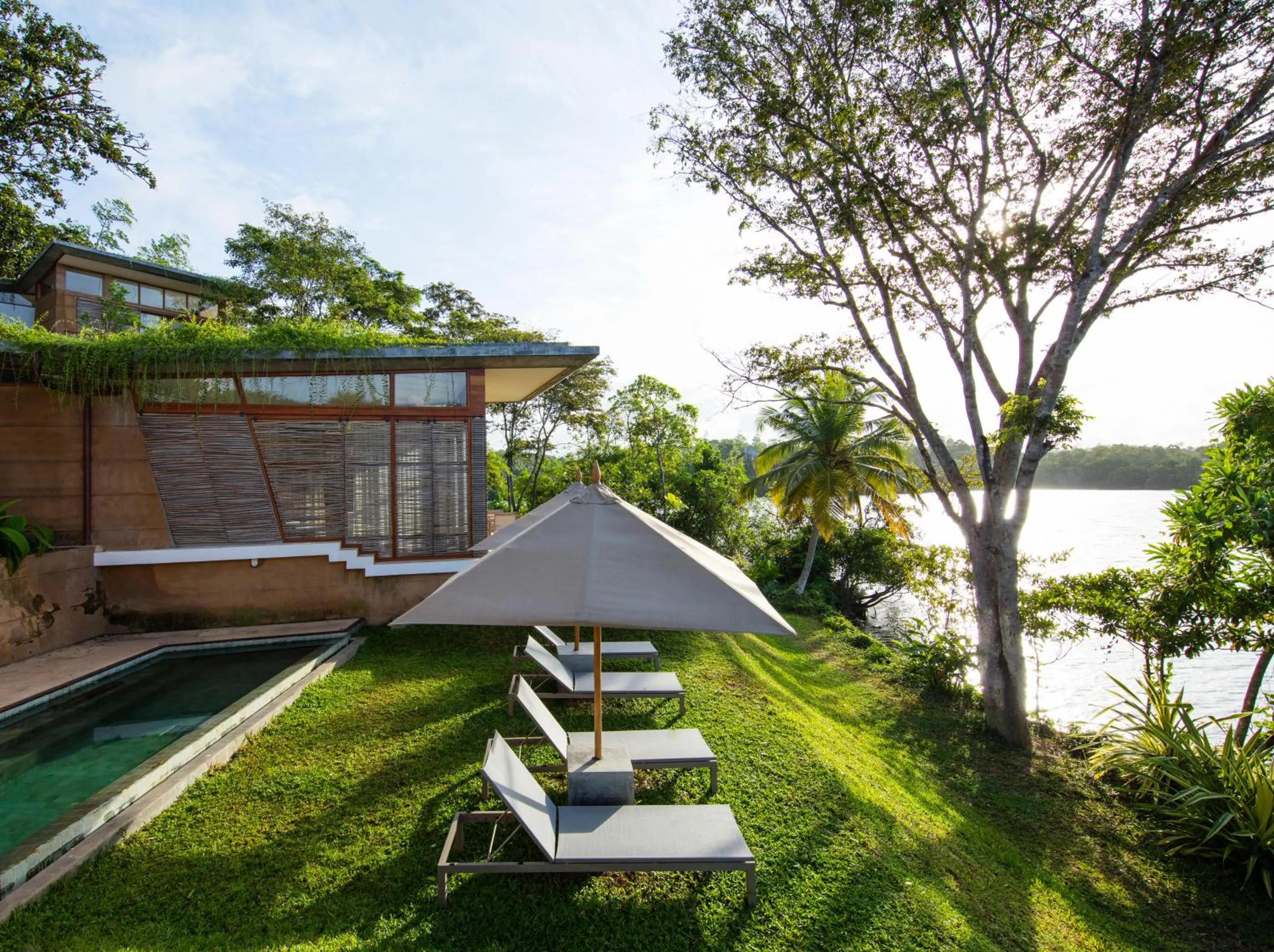 Photo of the whole room in Tri Ahangama