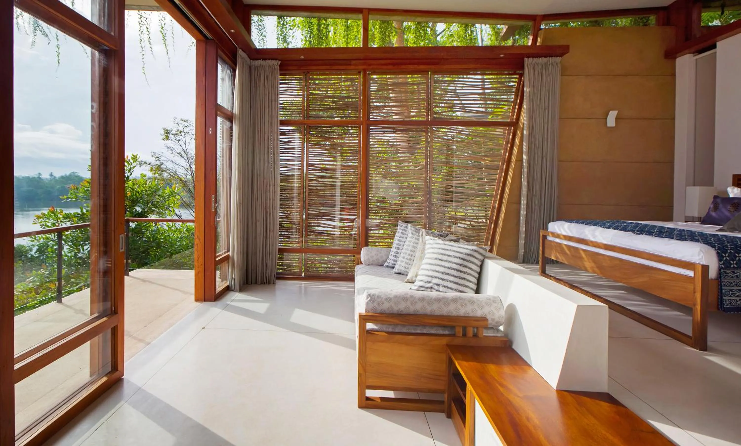 Bedroom in Tri Ahangama