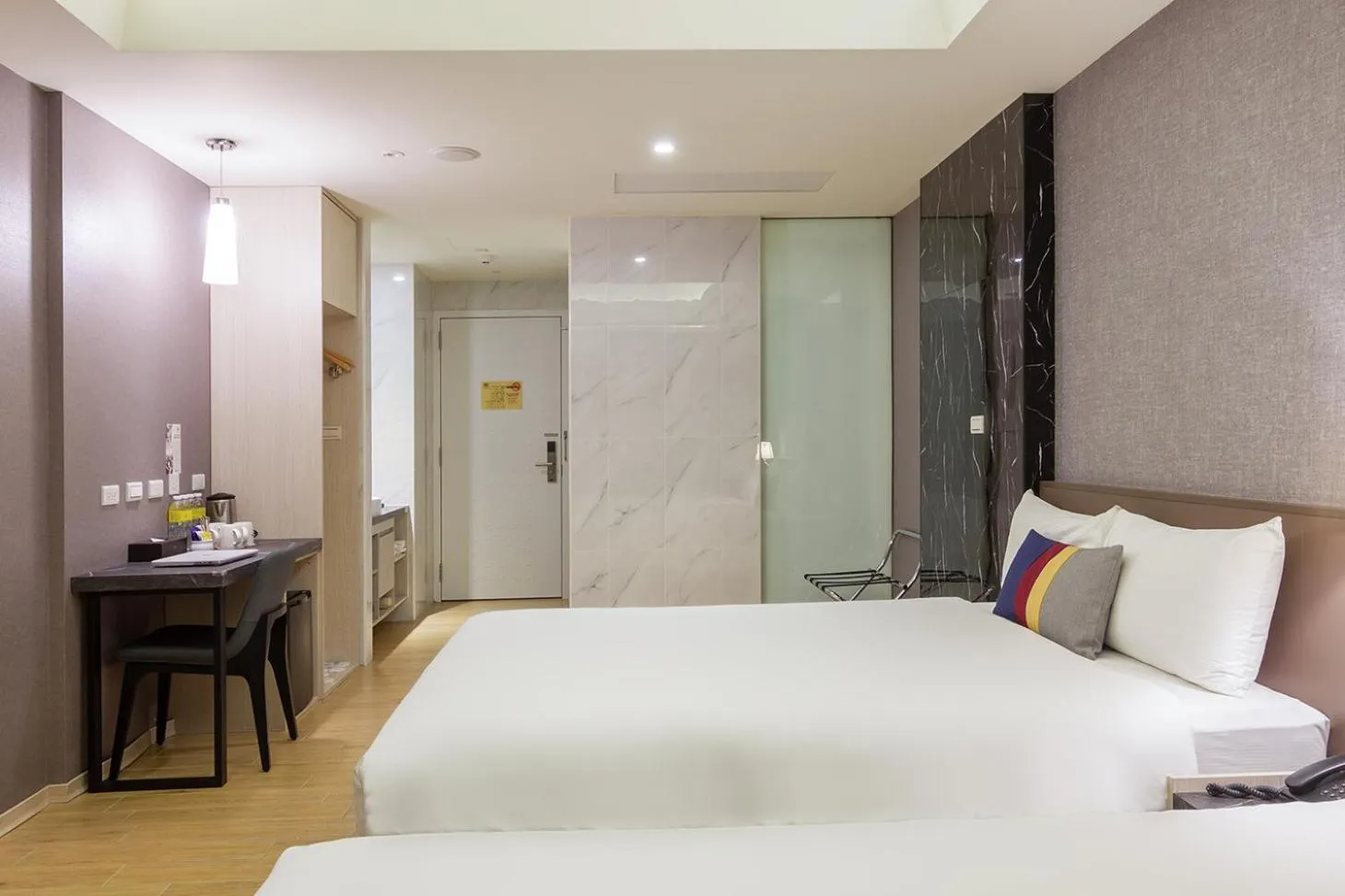 Bed in CHECK inn New Taipei LuZhou