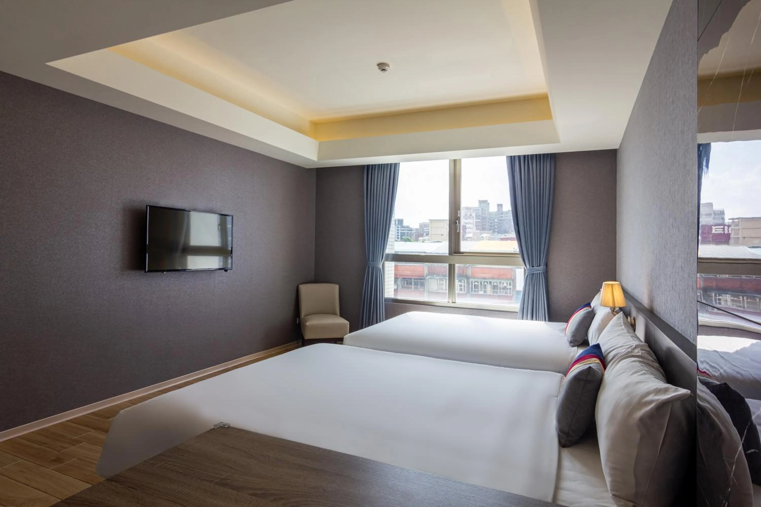 Photo of the whole room, Bed in CHECK inn New Taipei LuZhou