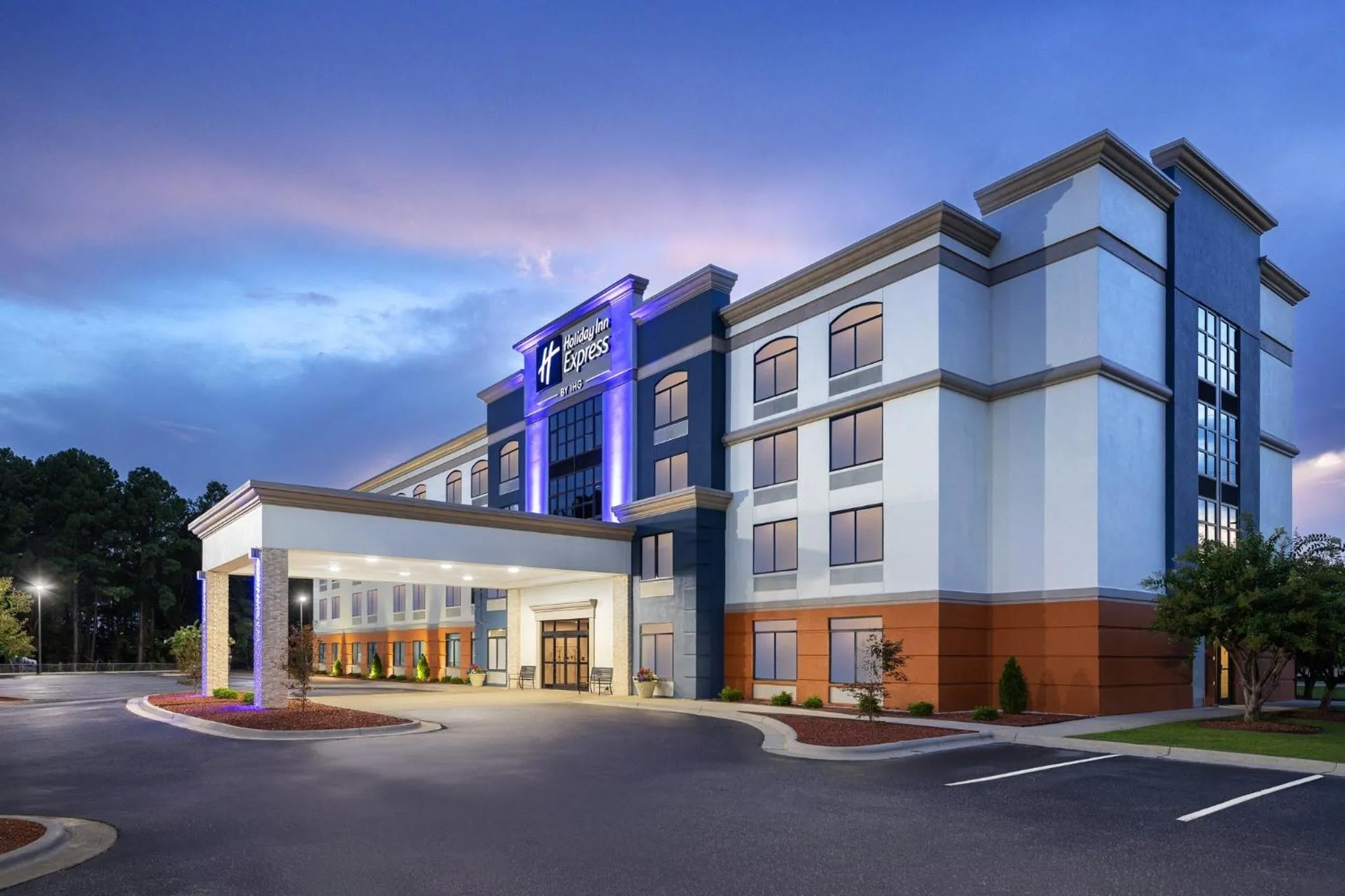Property building in Holiday Inn Express Fayetteville Fort Bragg by IHG