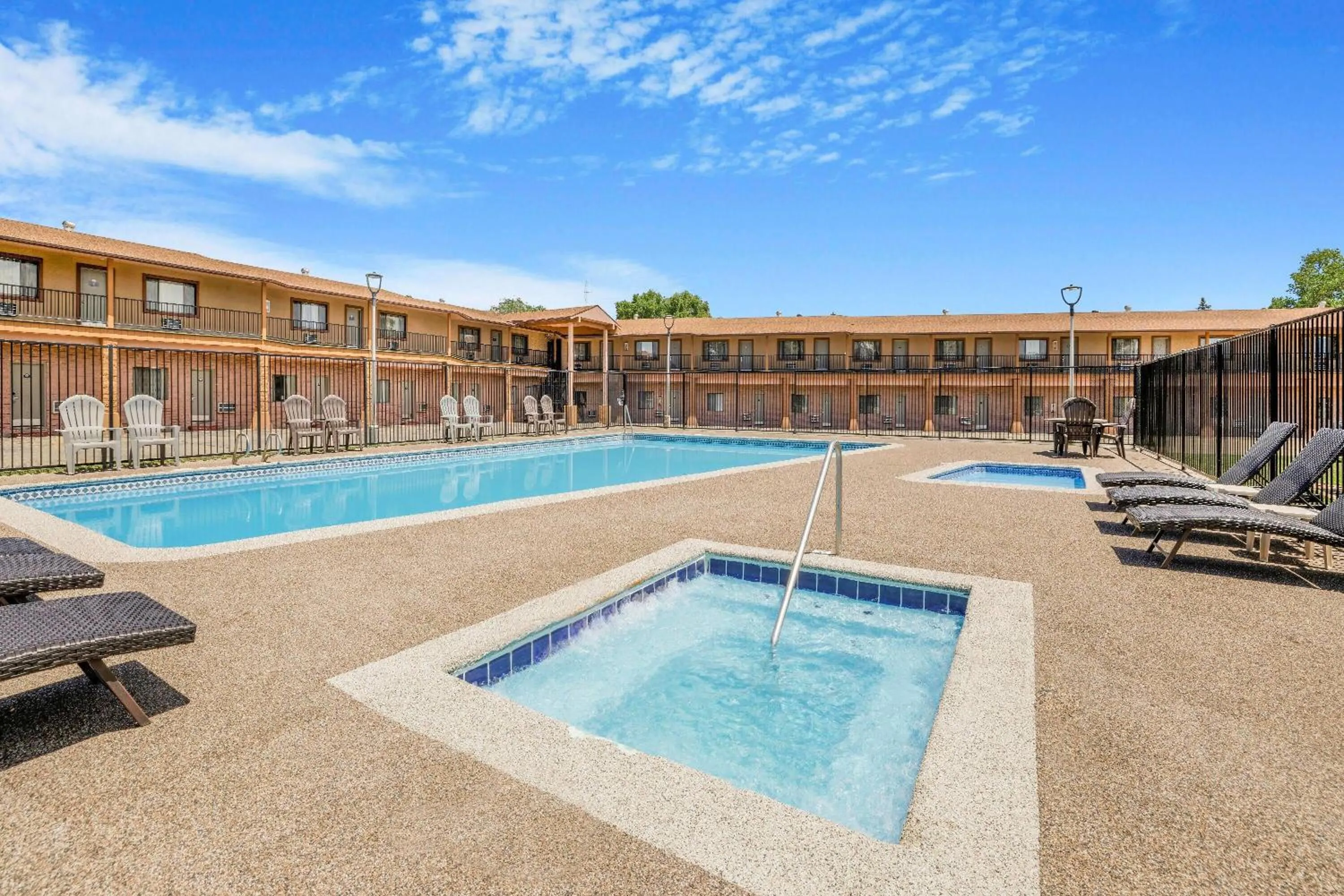 Swimming pool in Days Inn by Wyndham Cortez