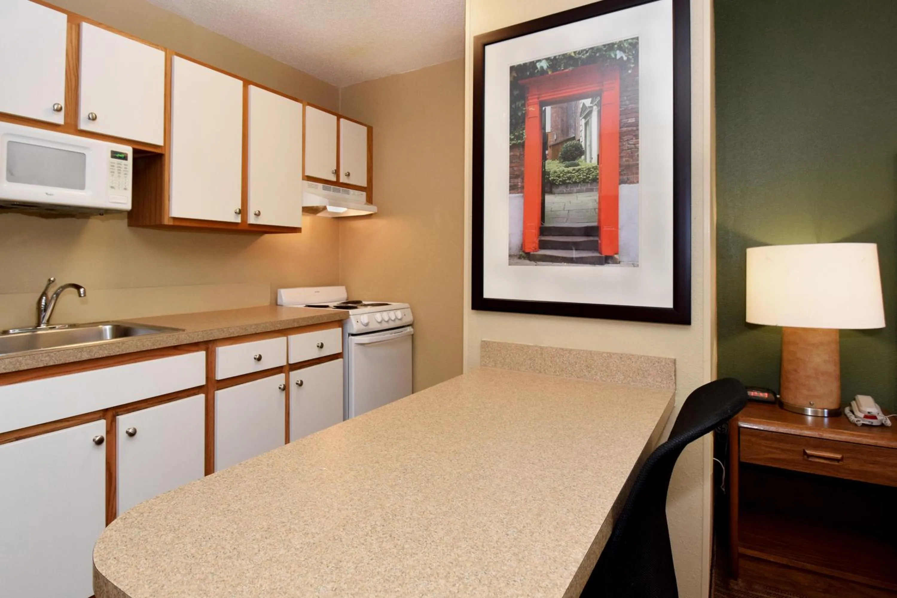 Kitchen or kitchenette in Extended Stay America Suites - San Antonio - Colonnade - Medical