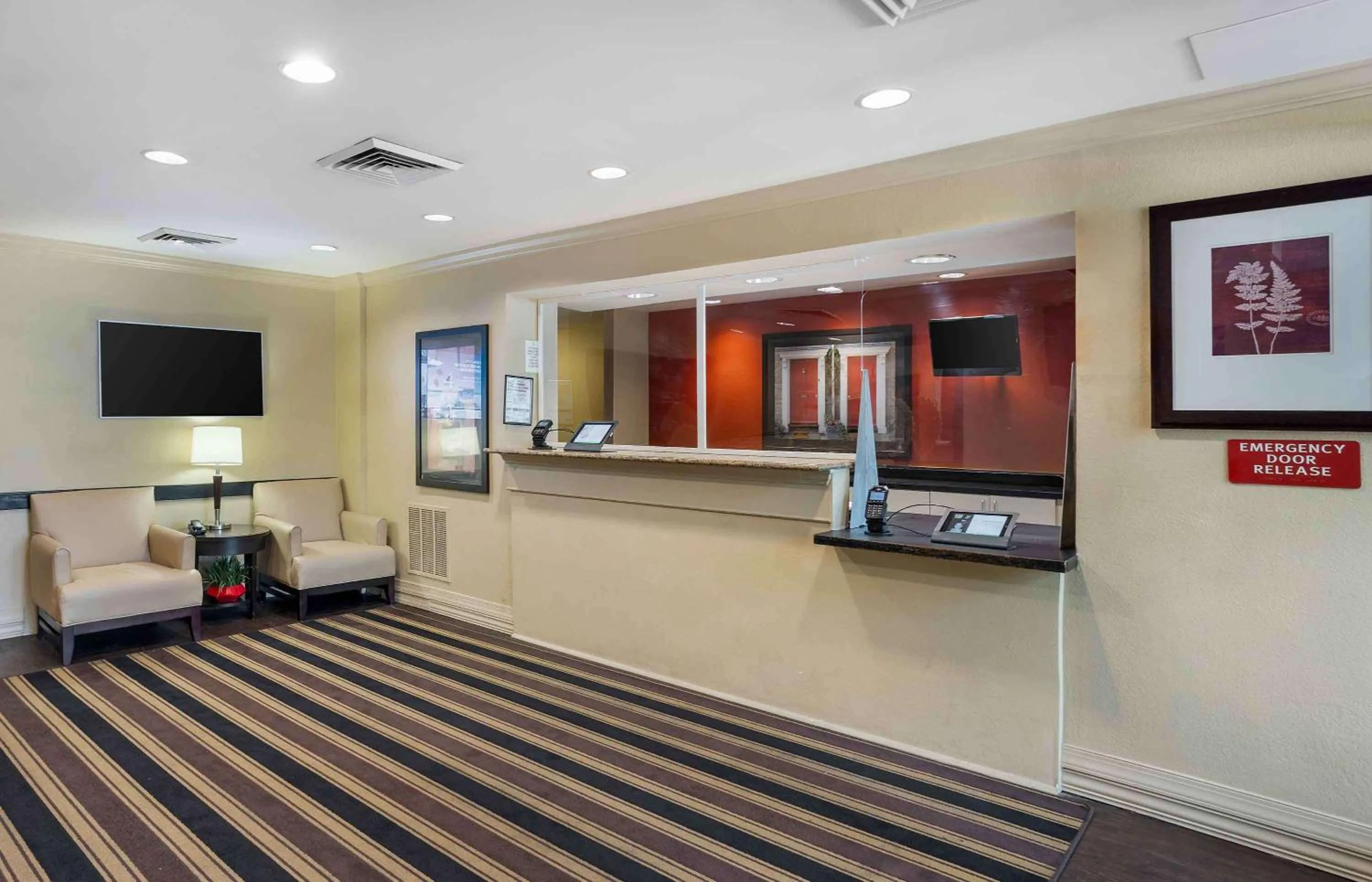 Lobby or reception in Extended Stay America Suites - Philadelphia - Mt Laurel - Pacilli Place
