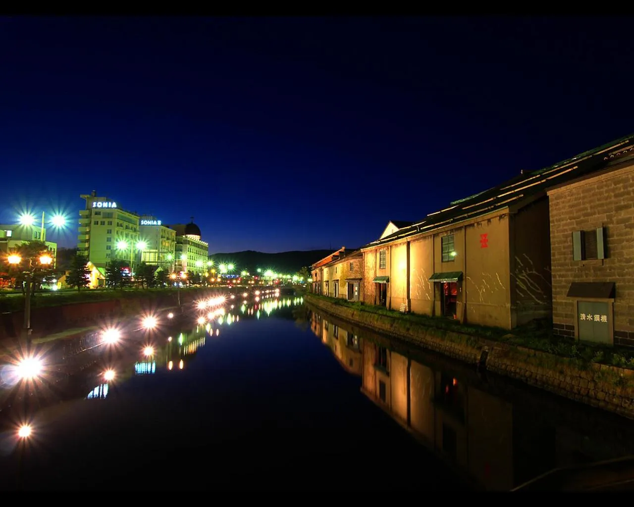 Night in STAY IN OTARU