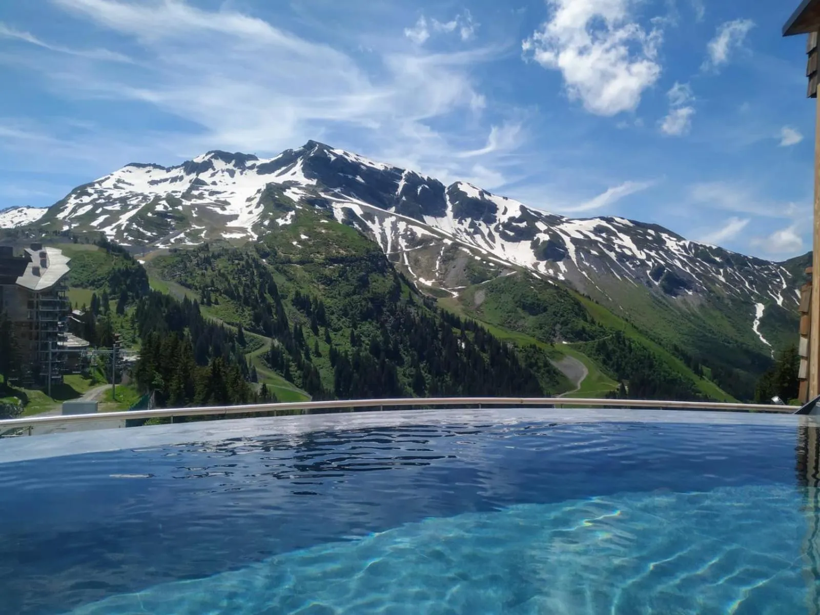 Mountain view in Hôtel MiL8