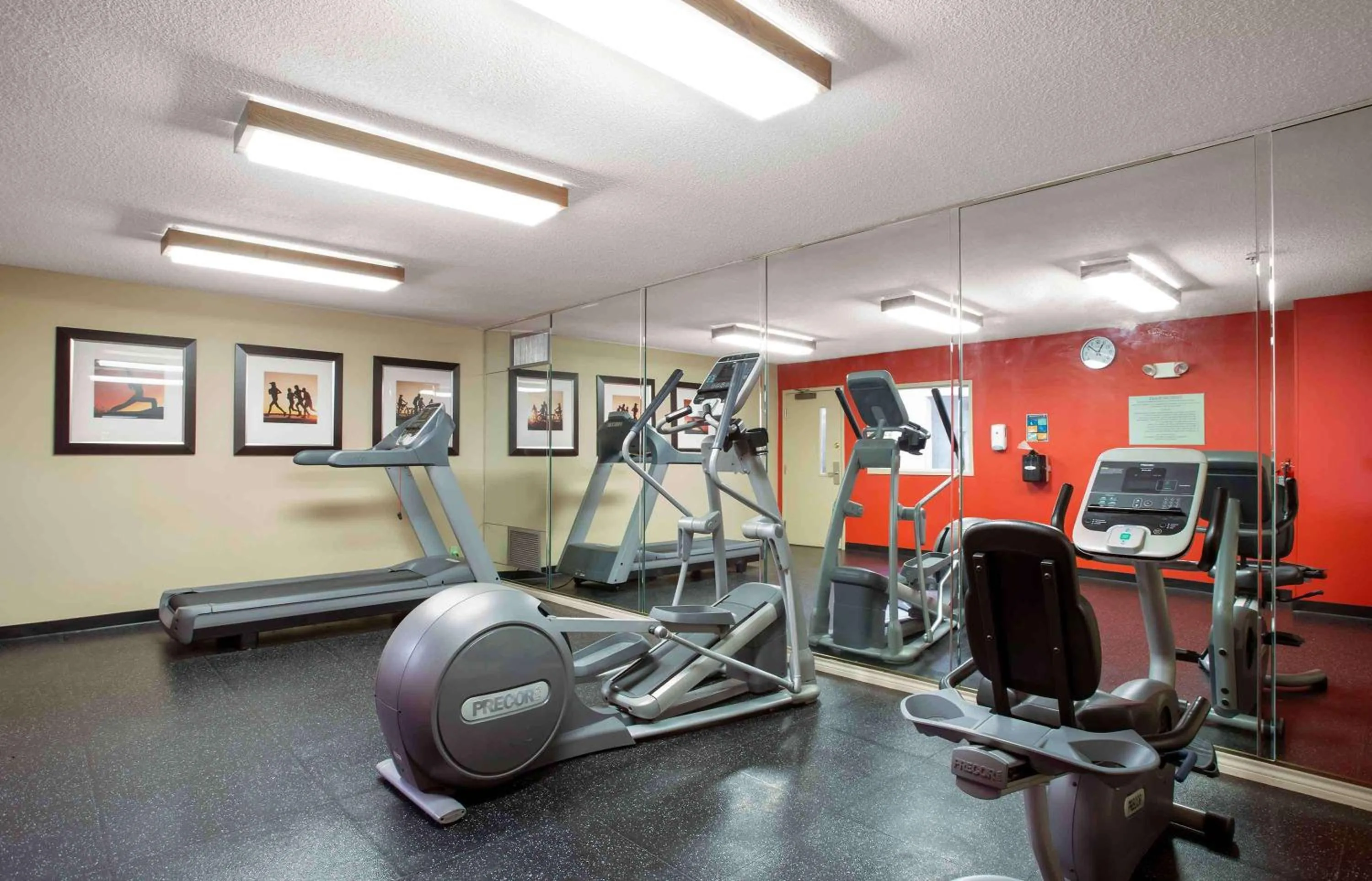 Fitness centre/facilities in Extended Stay America Suites - Houston - Northwest - Hwy 290 - Hollister