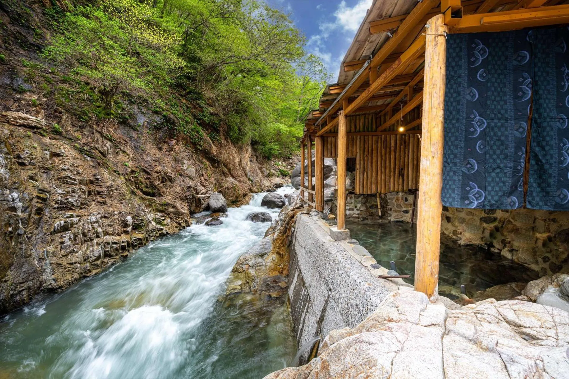 Hot Spring Bath in Nikko Nationalpark Kawamata Onsen KURA