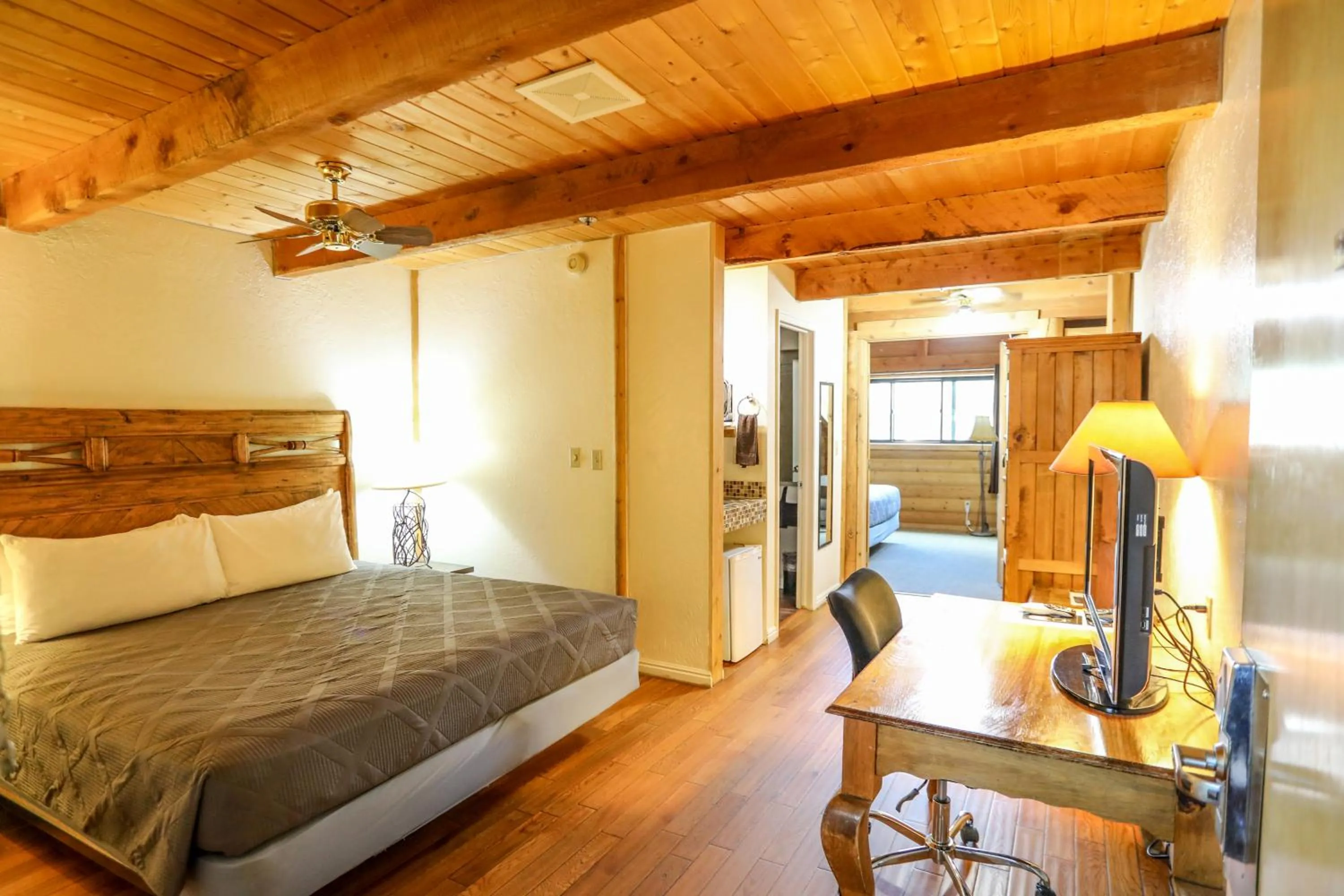 Bed in The Boulder Creek Lodge