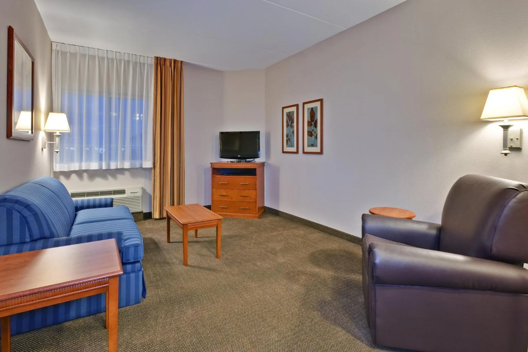 Photo of the whole room in Candlewood Suites Murfreesboro by IHG