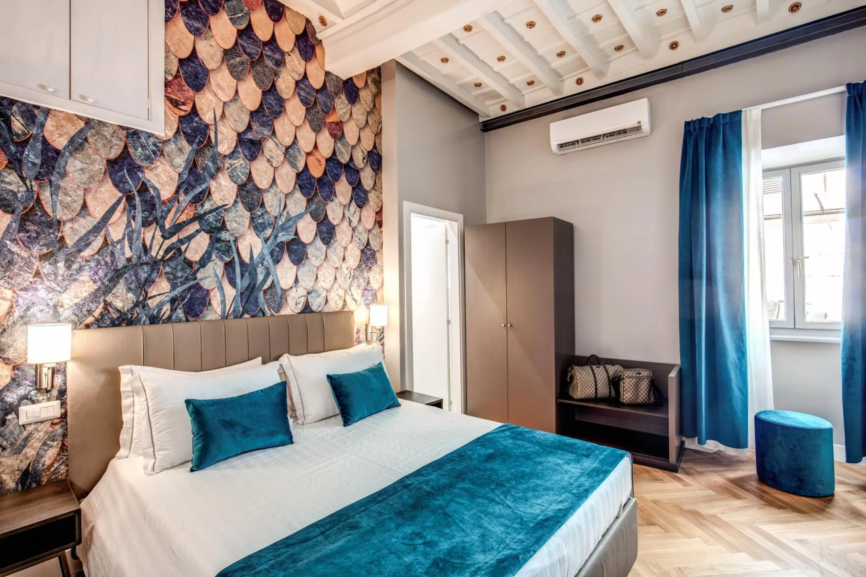 Bed in Maison d'Art Apartments - Maison d'Art Collection