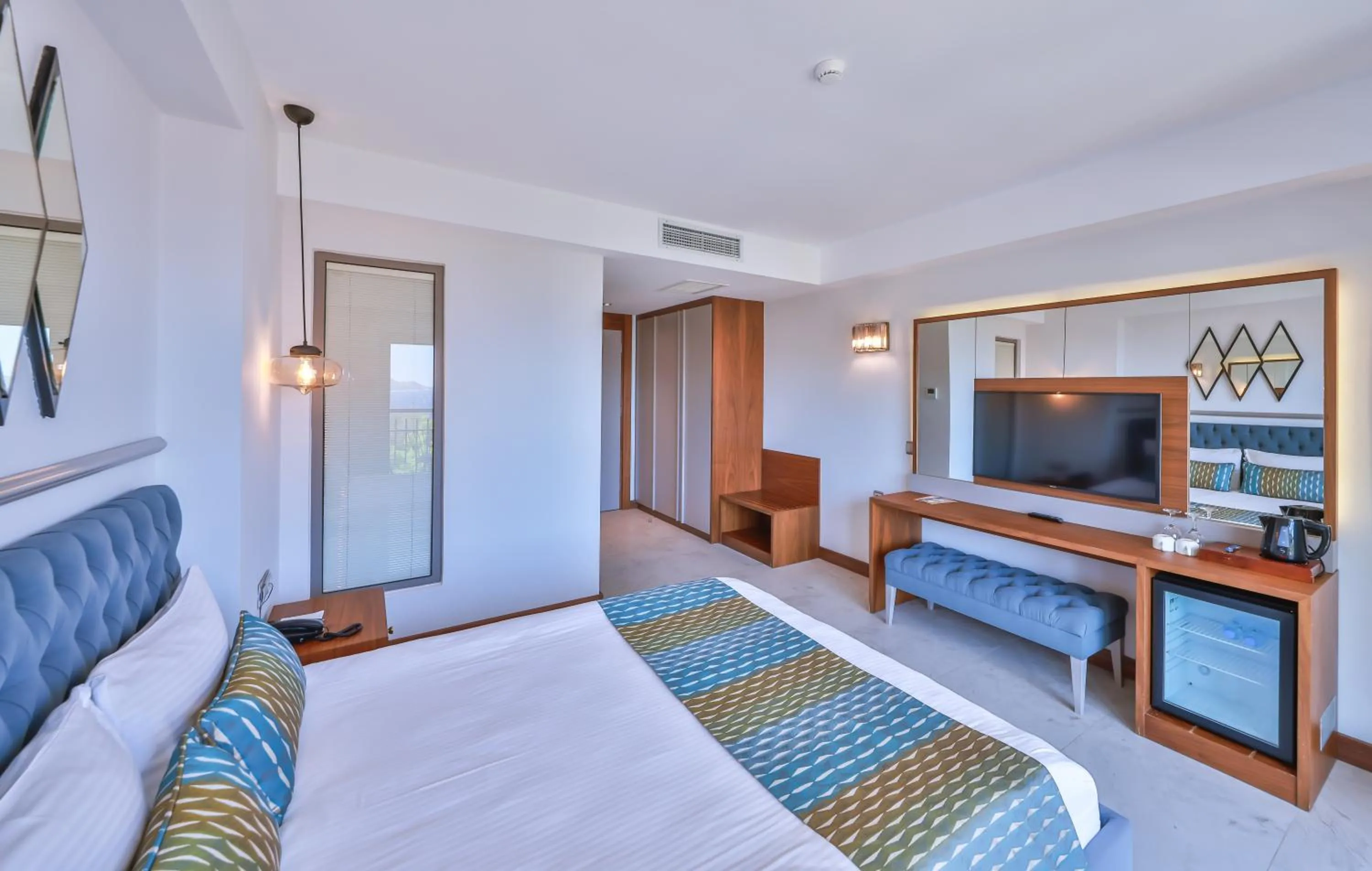 Photo of the whole room, Bed in Molino Hotel