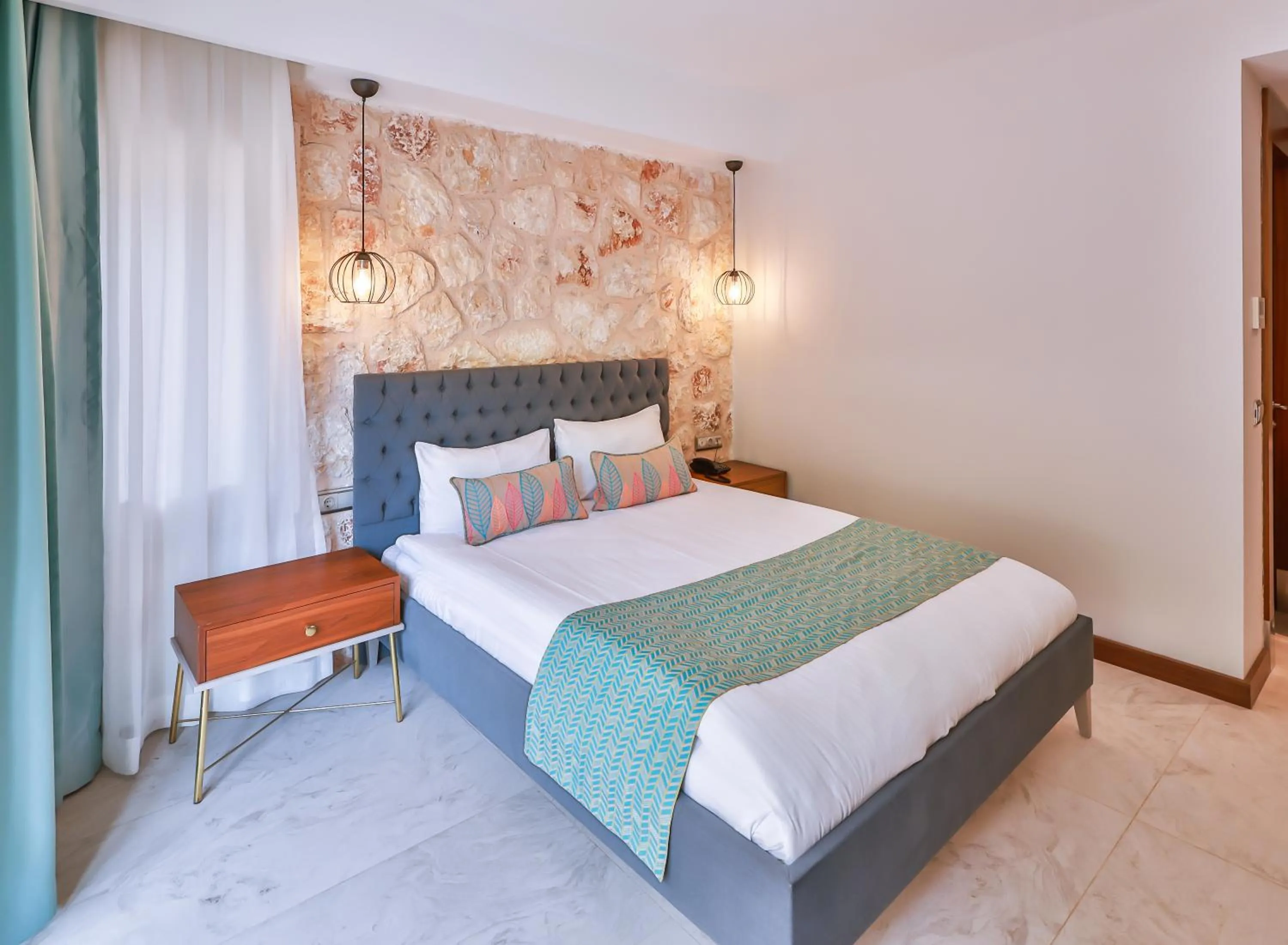 Photo of the whole room, Bed in Molino Hotel