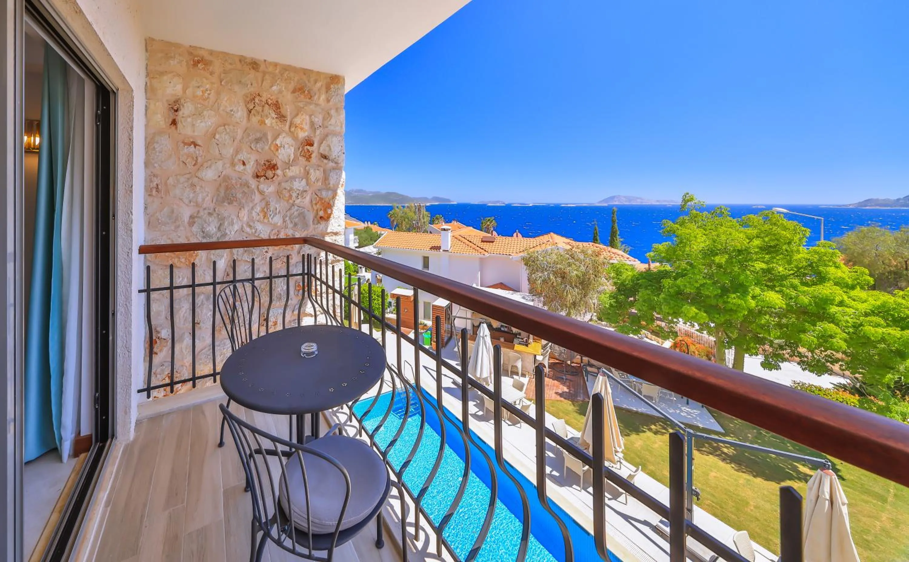 Balcony/Terrace in Molino Hotel