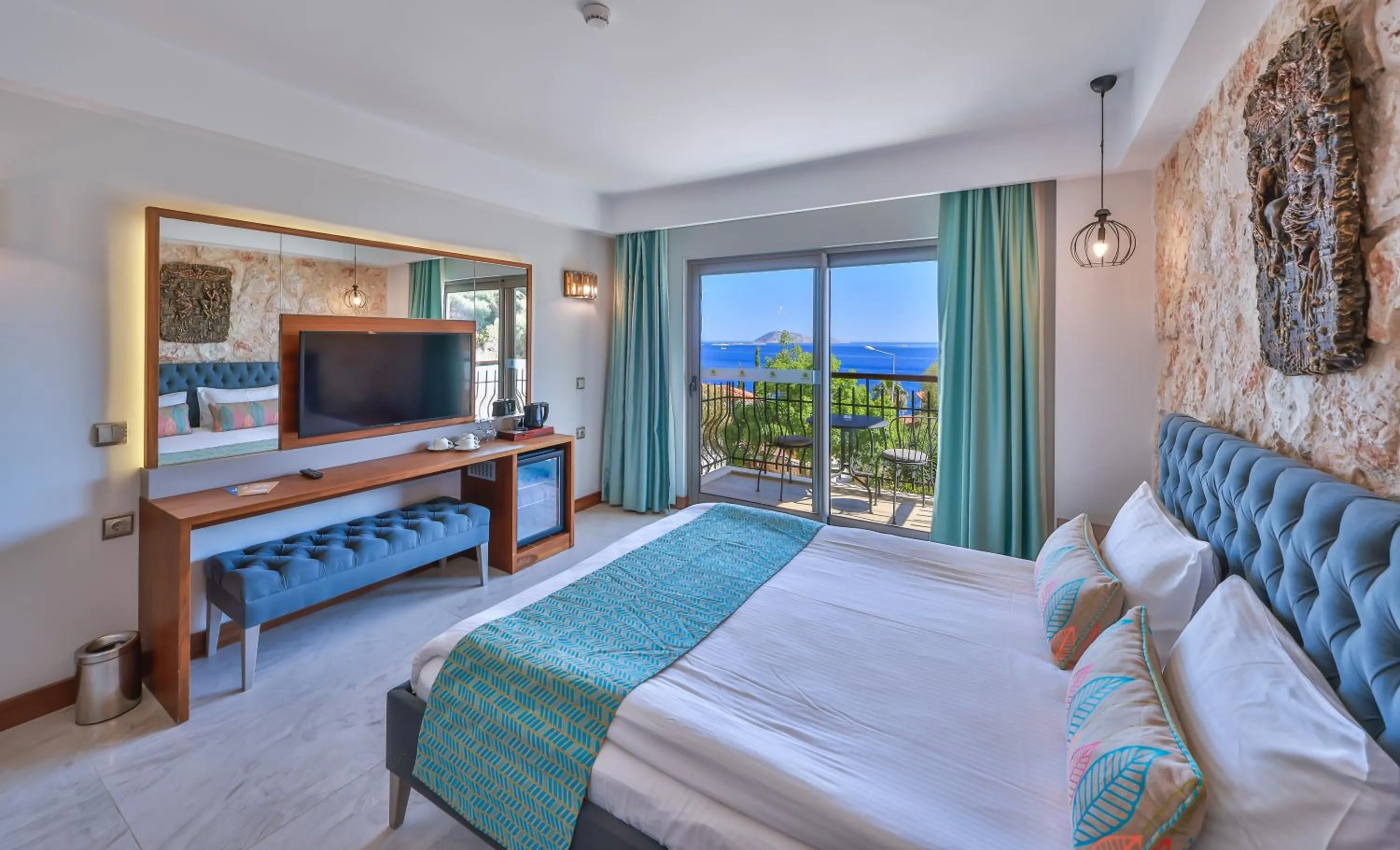 Photo of the whole room, Bed in Molino Hotel