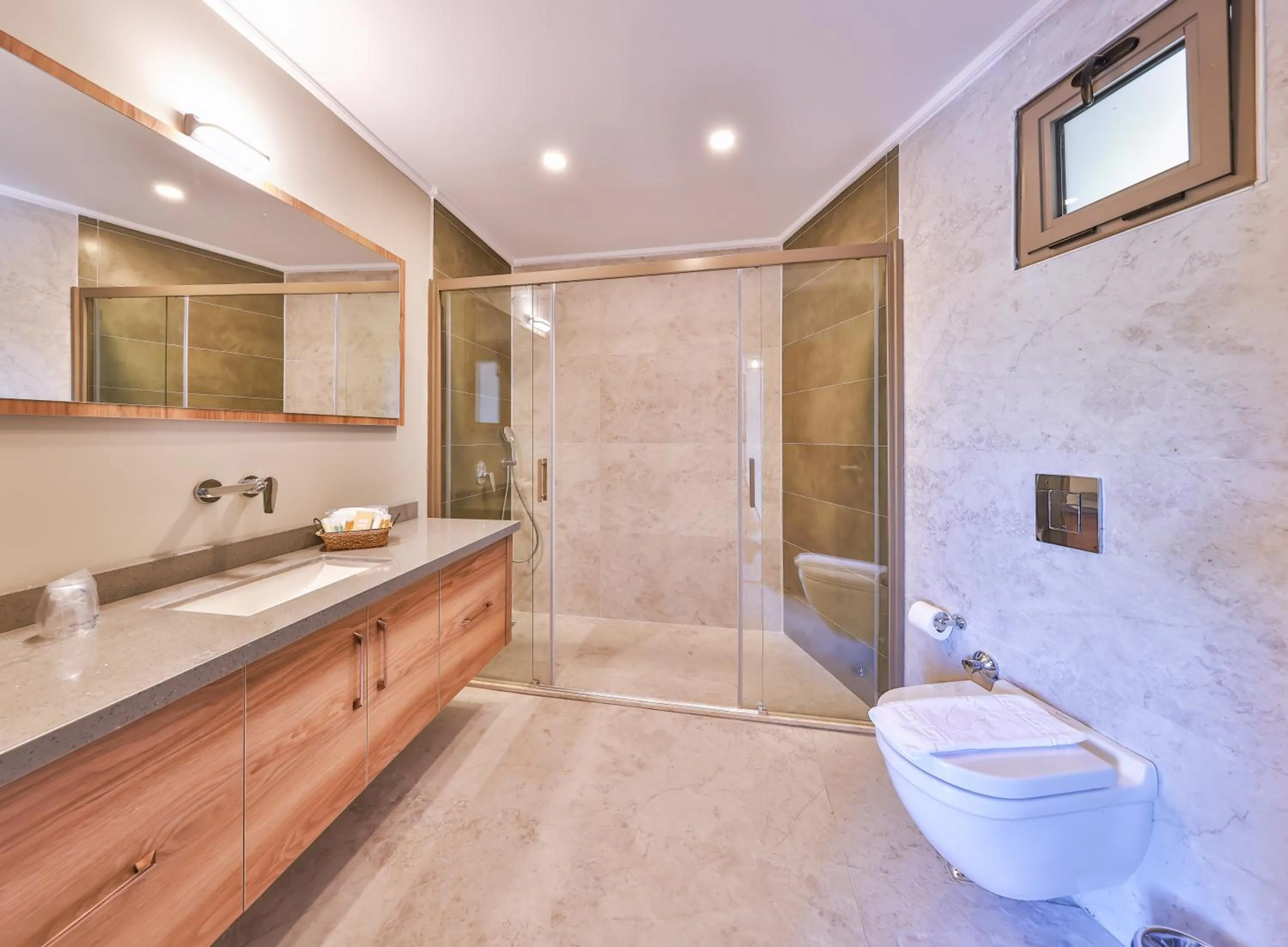 Bathroom in Molino Hotel