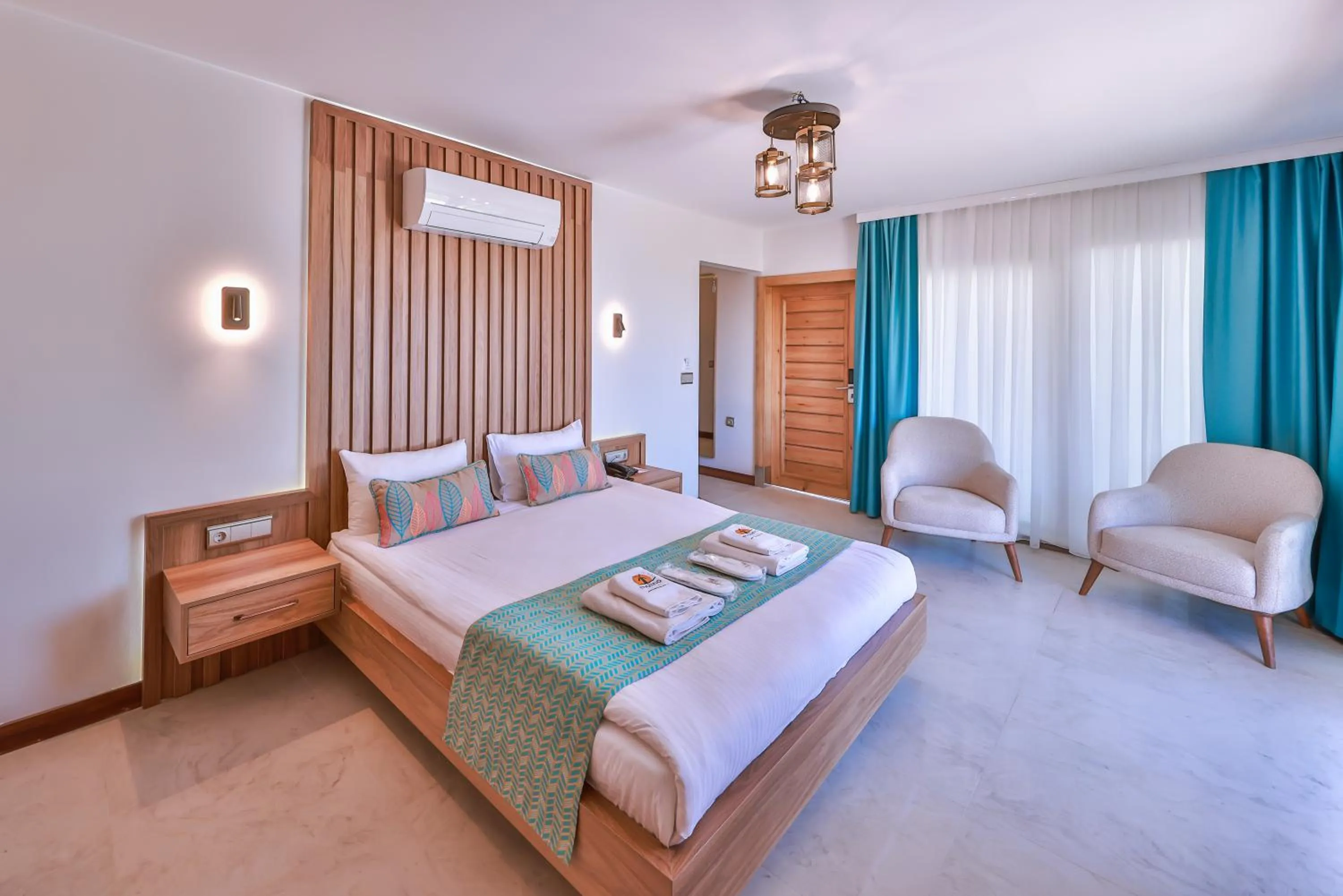 Photo of the whole room, Bed in Molino Hotel