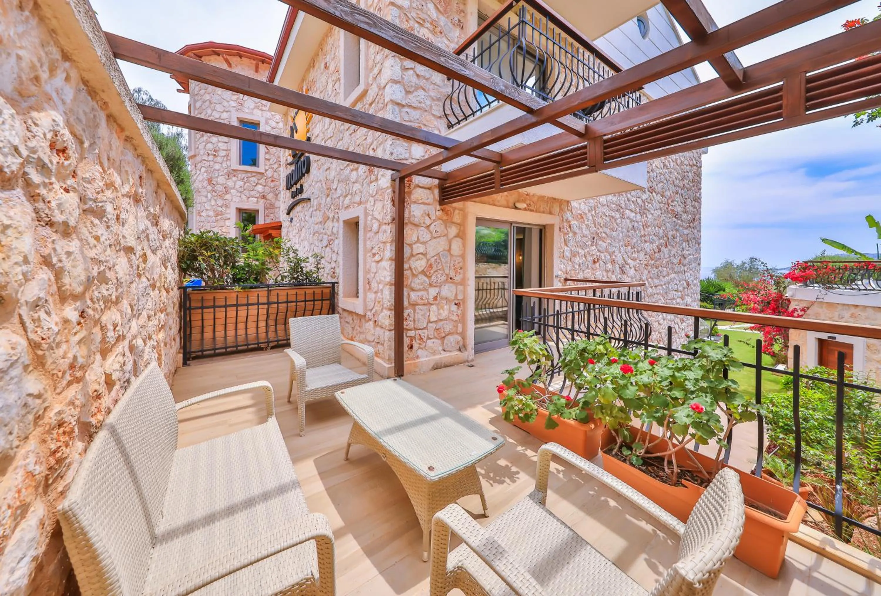 Balcony/Terrace in Molino Hotel