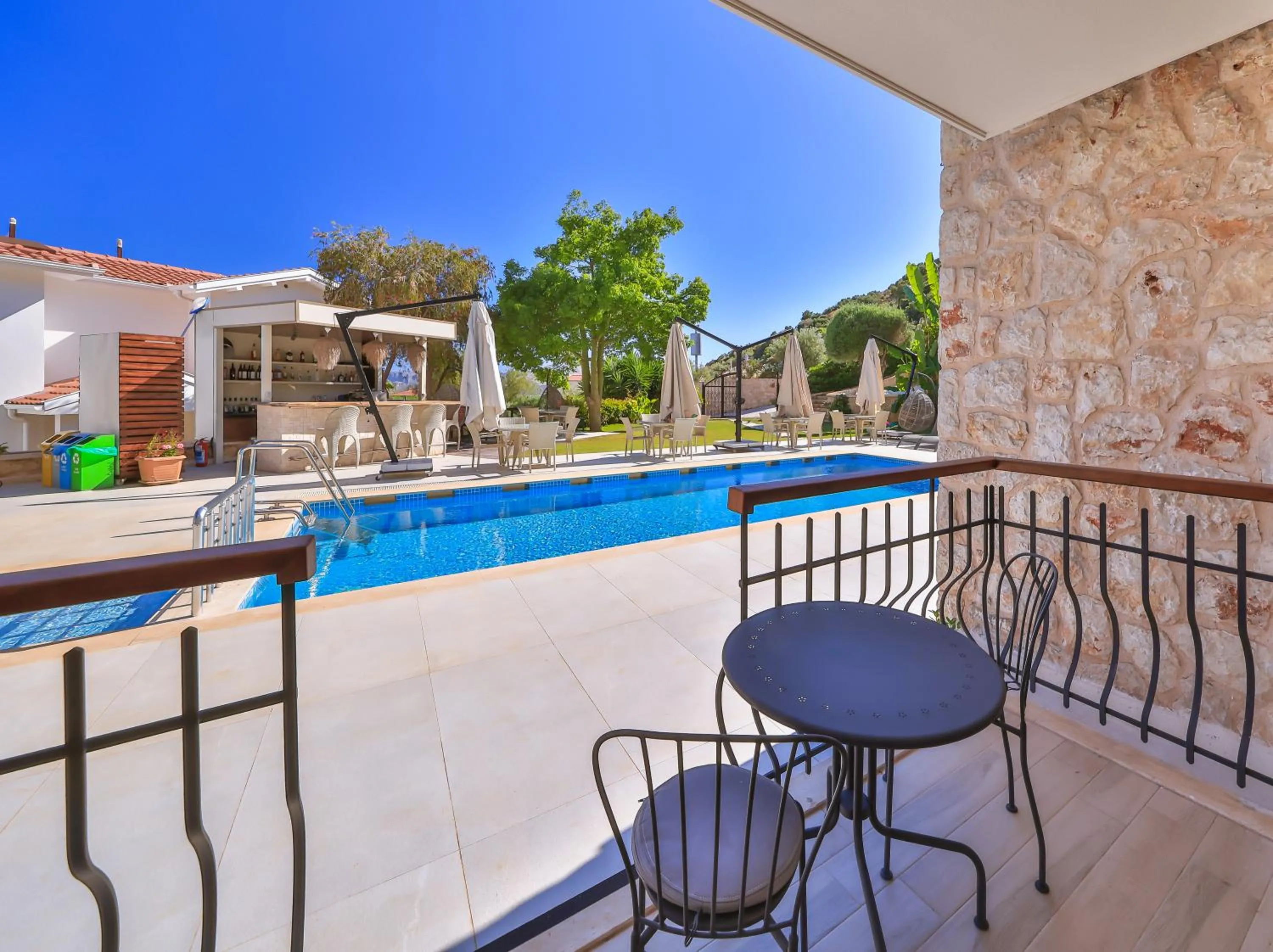 Balcony/Terrace in Molino Hotel