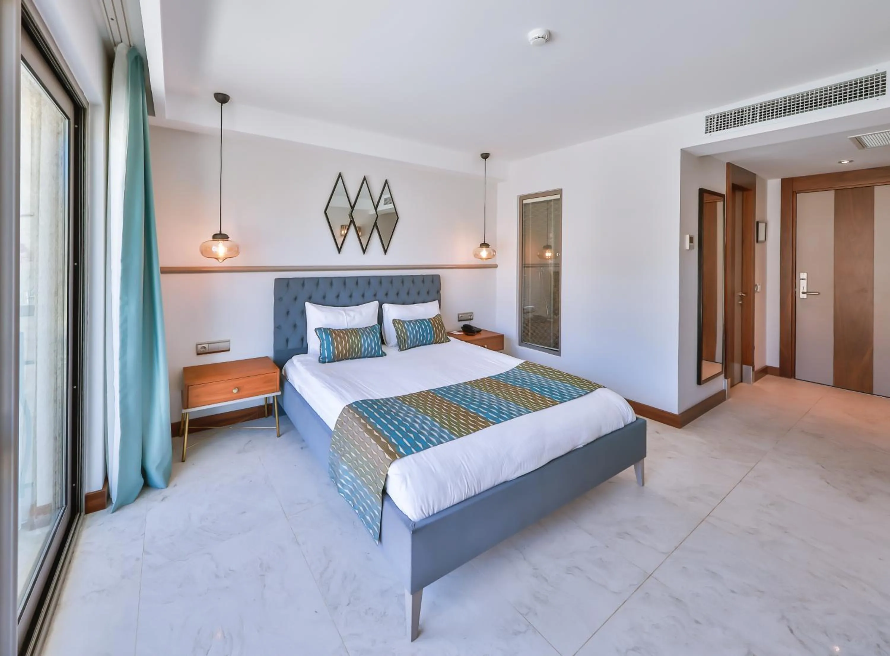 Photo of the whole room, Bed in Molino Hotel