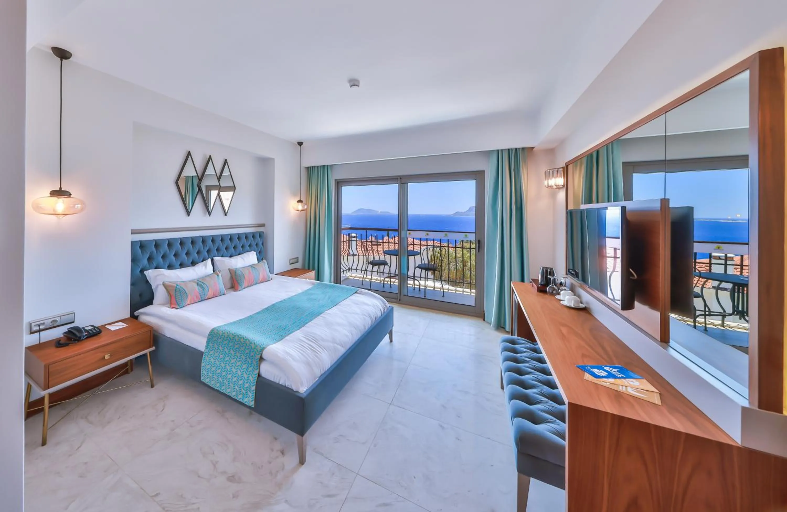 Photo of the whole room, Bed in Molino Hotel