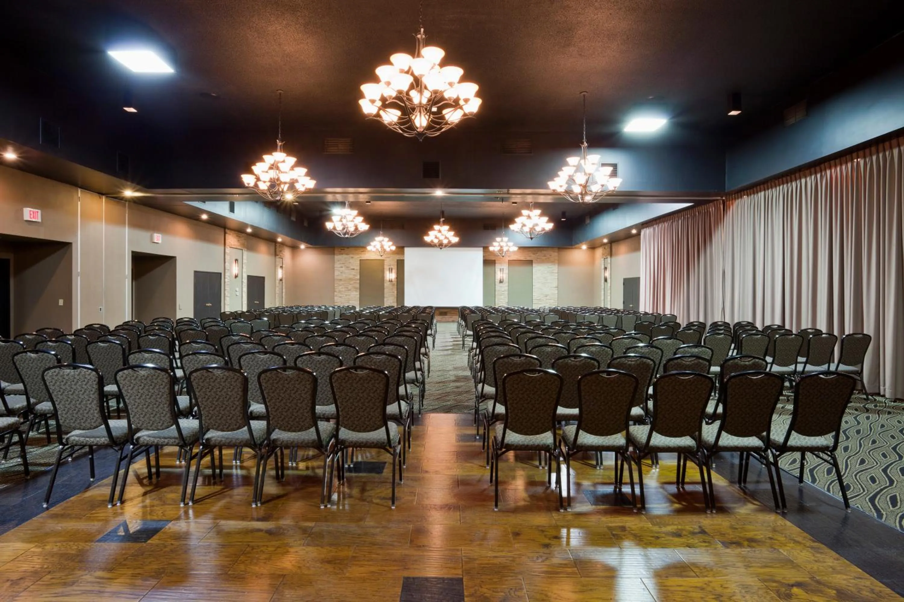 Business facilities in Carrollton Hotel