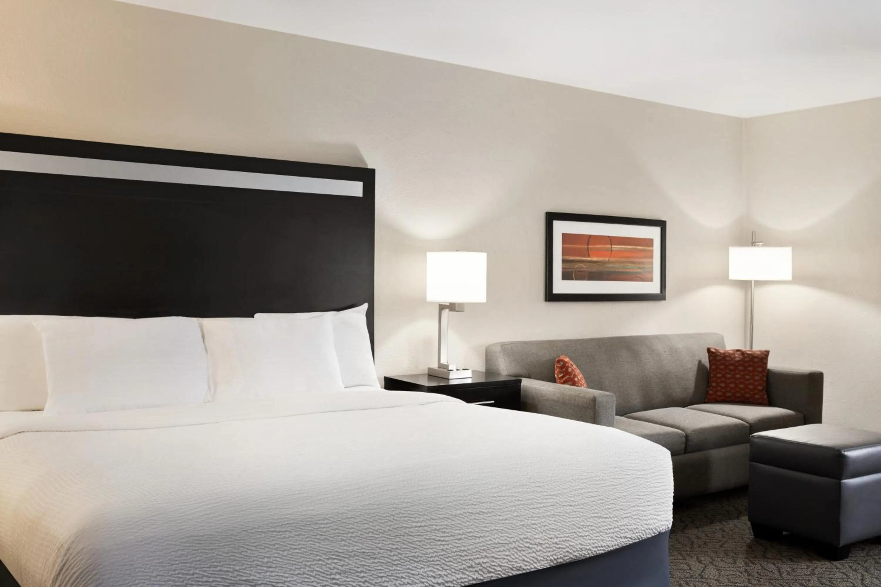 Bed in Carrollton Hotel