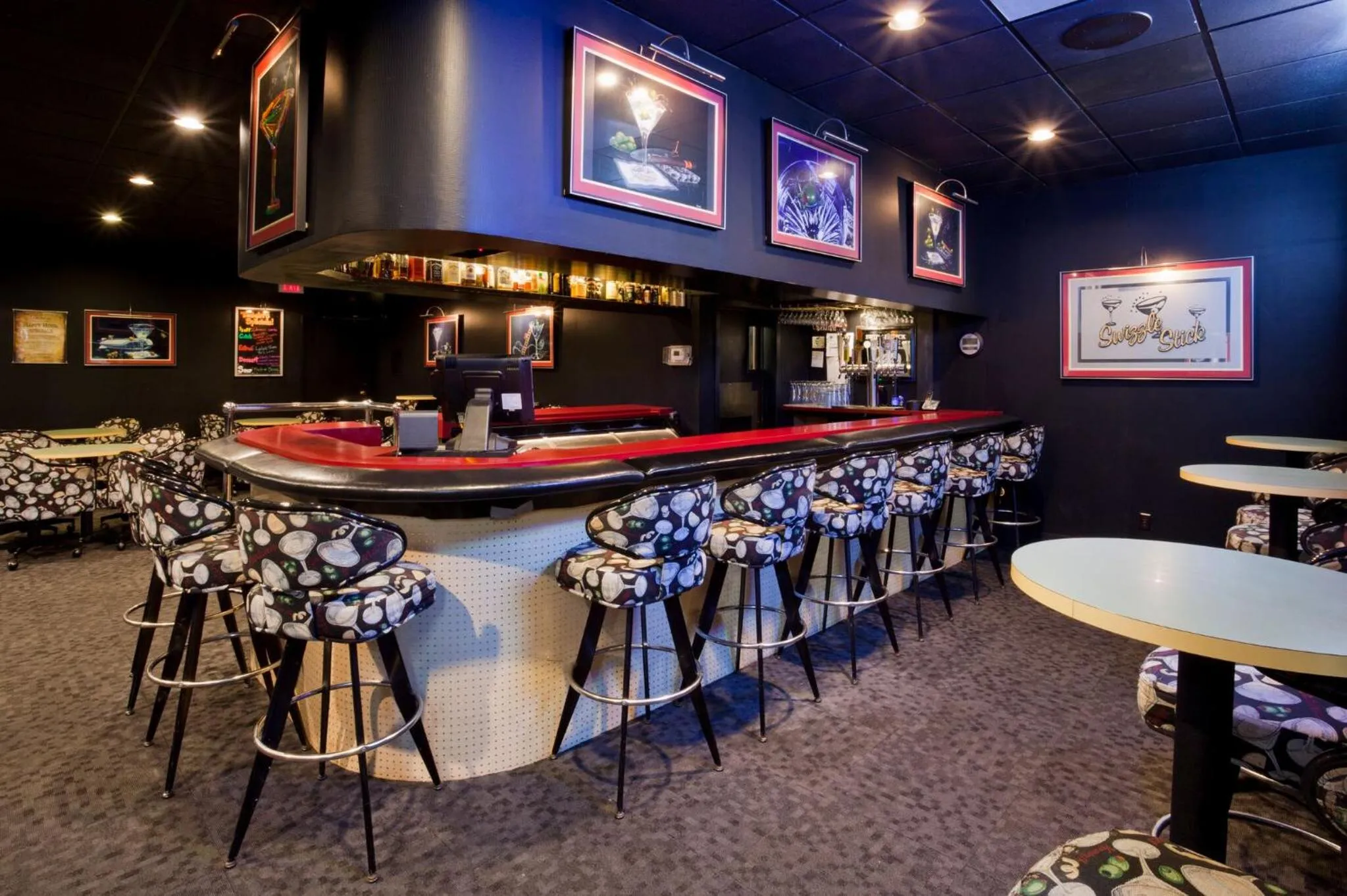 Lounge or bar in Carrollton Hotel