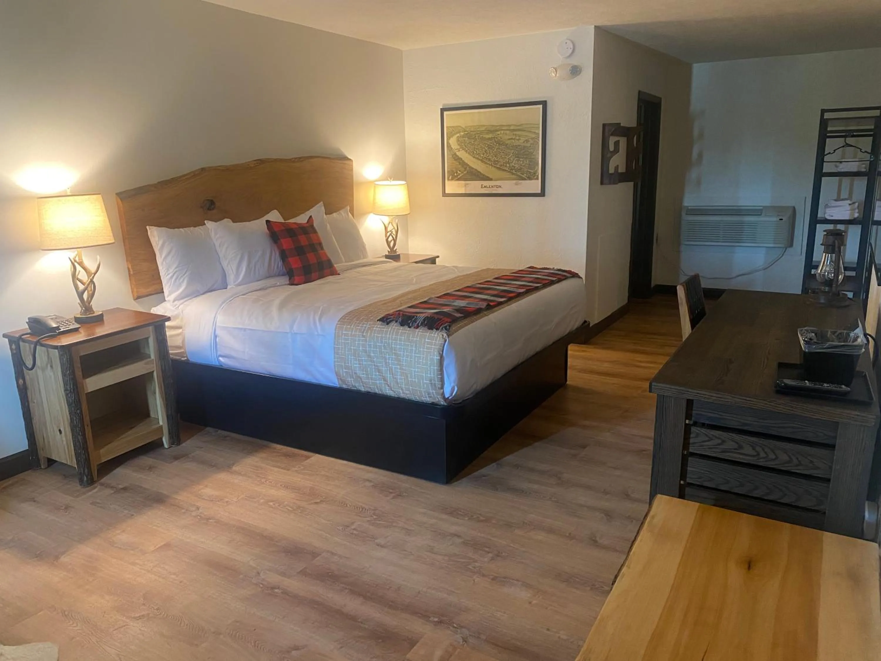 Bed in Travelodge by Wyndham Emlenton