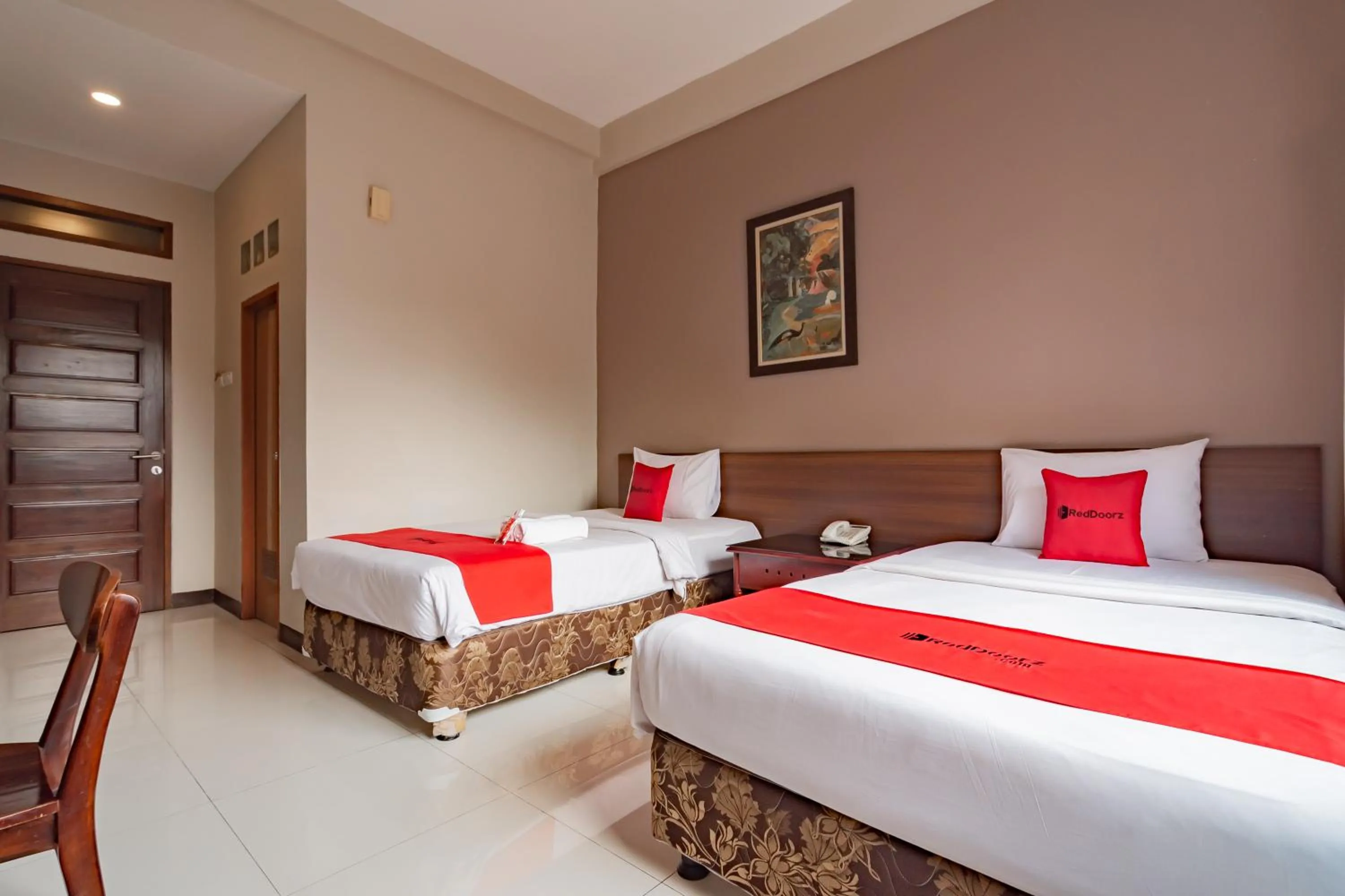 Bedroom, Bed in RedDoorz near Simpang Dago 2