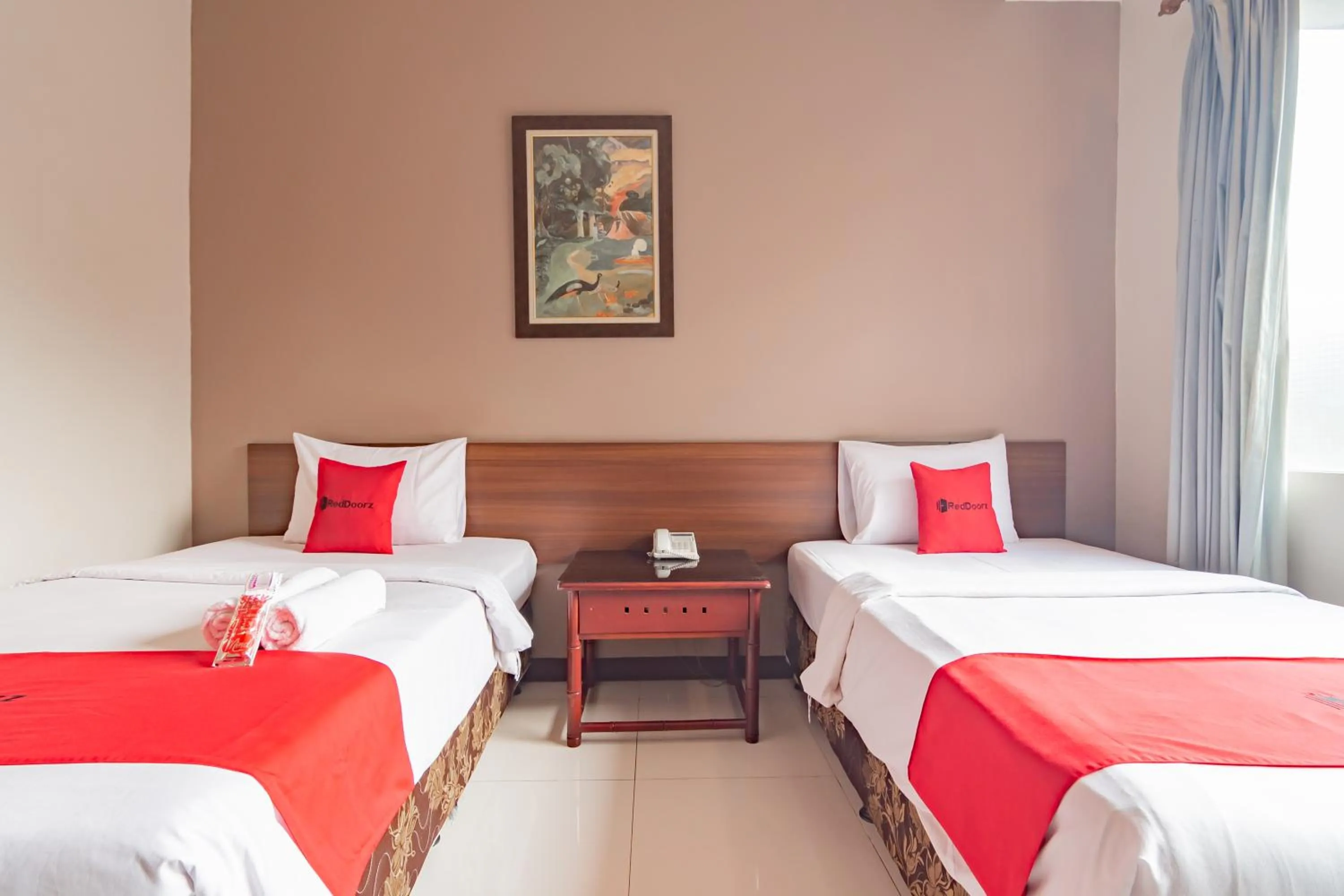 Bedroom, Bed in RedDoorz near Simpang Dago 2