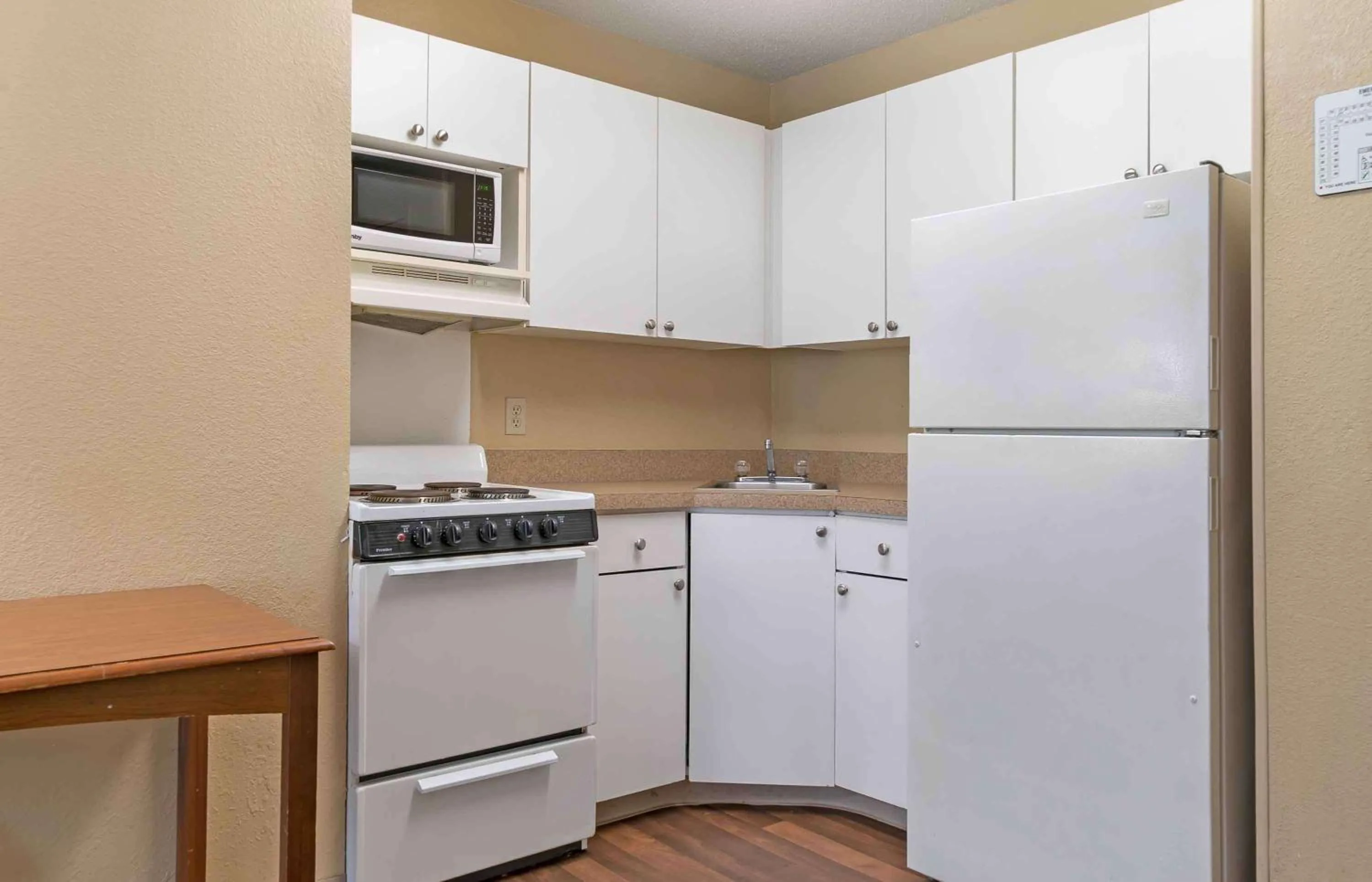 Kitchen or kitchenette in Extended Stay America Suites - Detroit - Novi - Orchard Hill Place