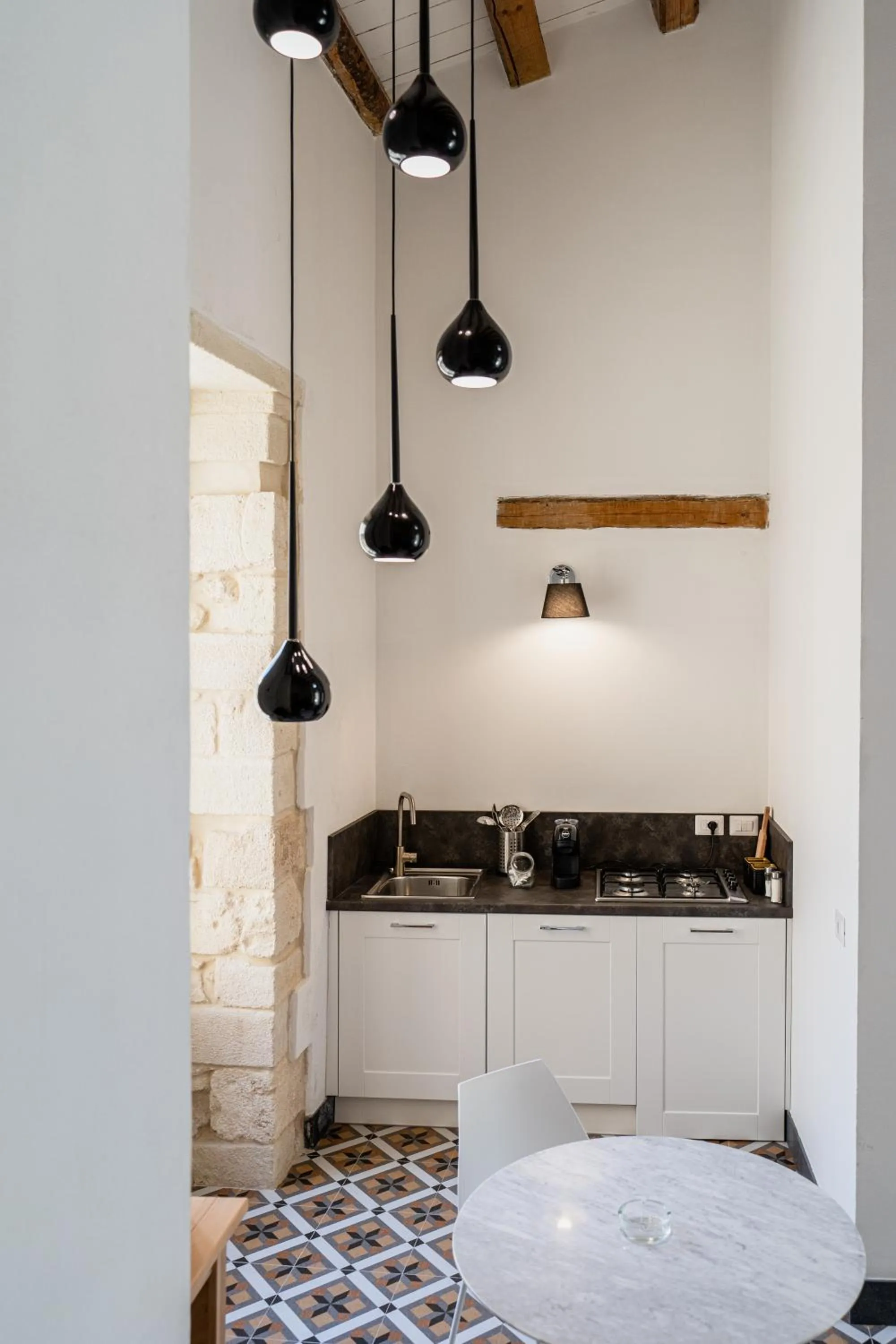 Kitchen or kitchenette in Isabella di Castiglia Apartments