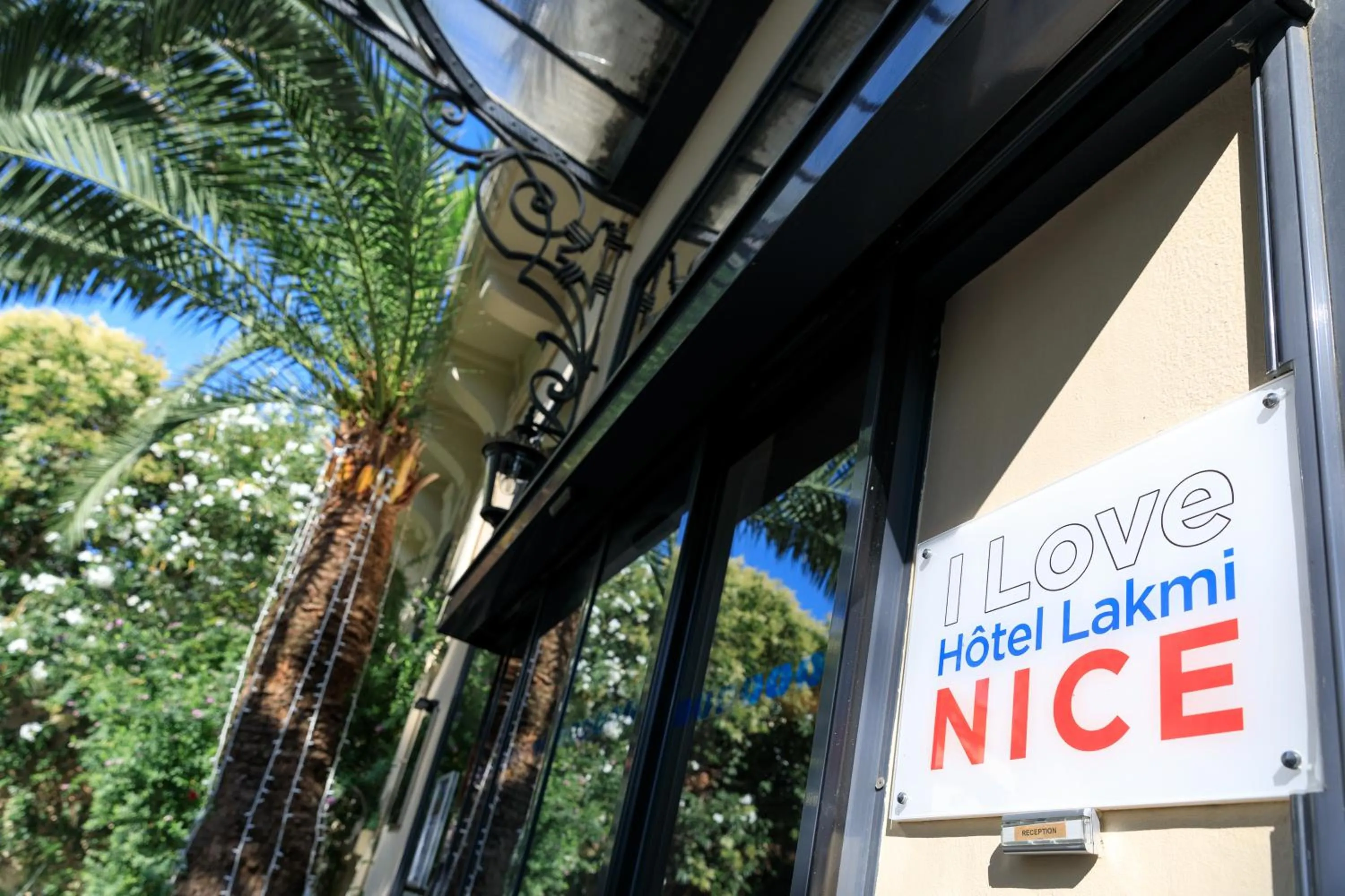 Facade/entrance in Best Western Hotel Lakmi Nice