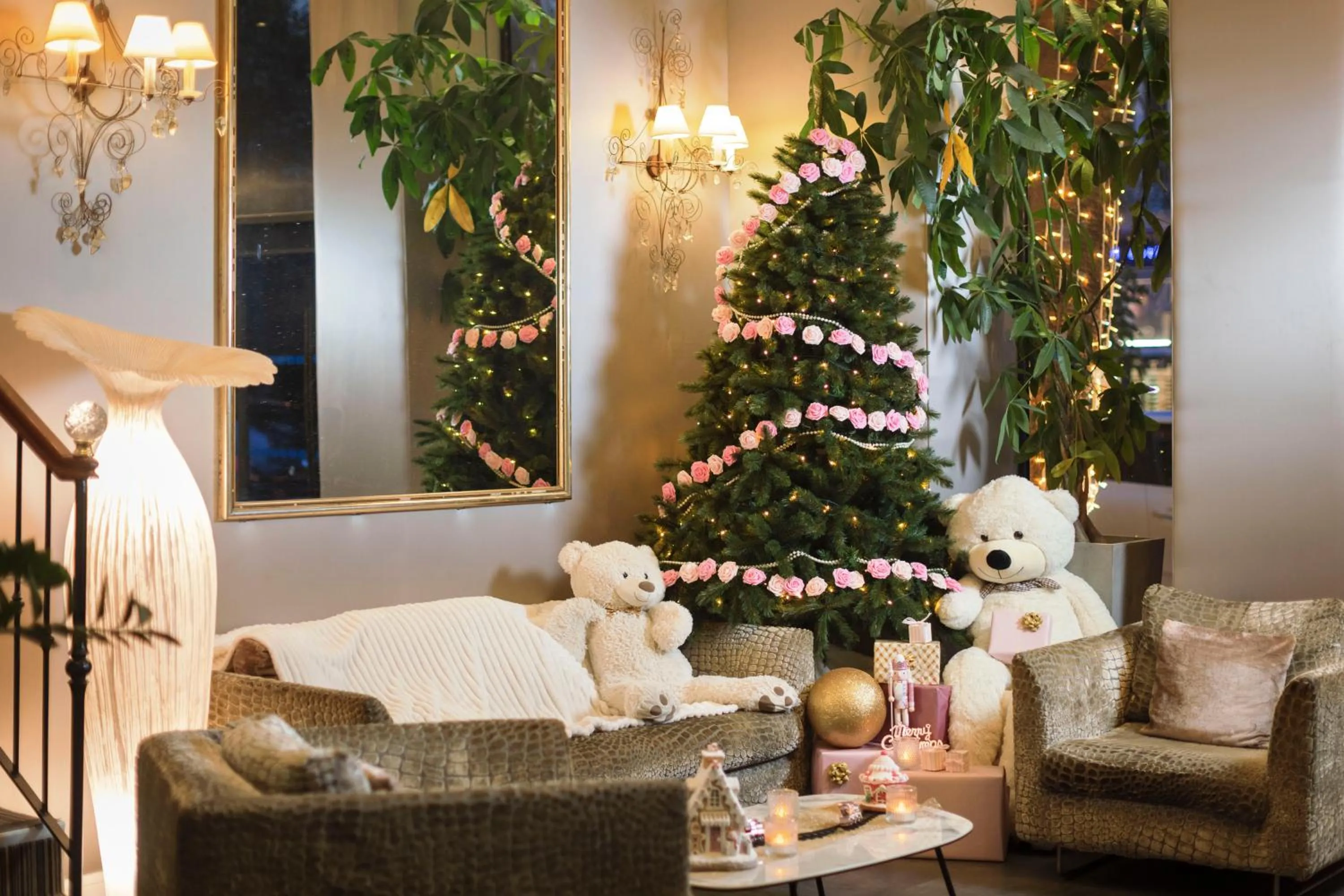 Decorative detail in Best Western Hotel Lakmi Nice