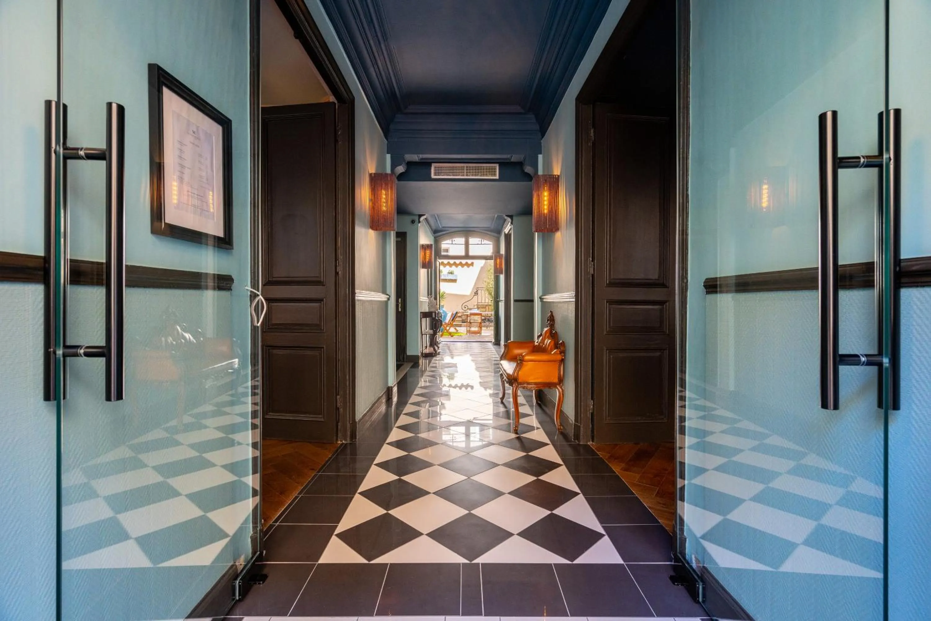 Facade/entrance in La Maison d'été